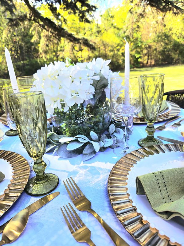 The Velvet Napkin's image