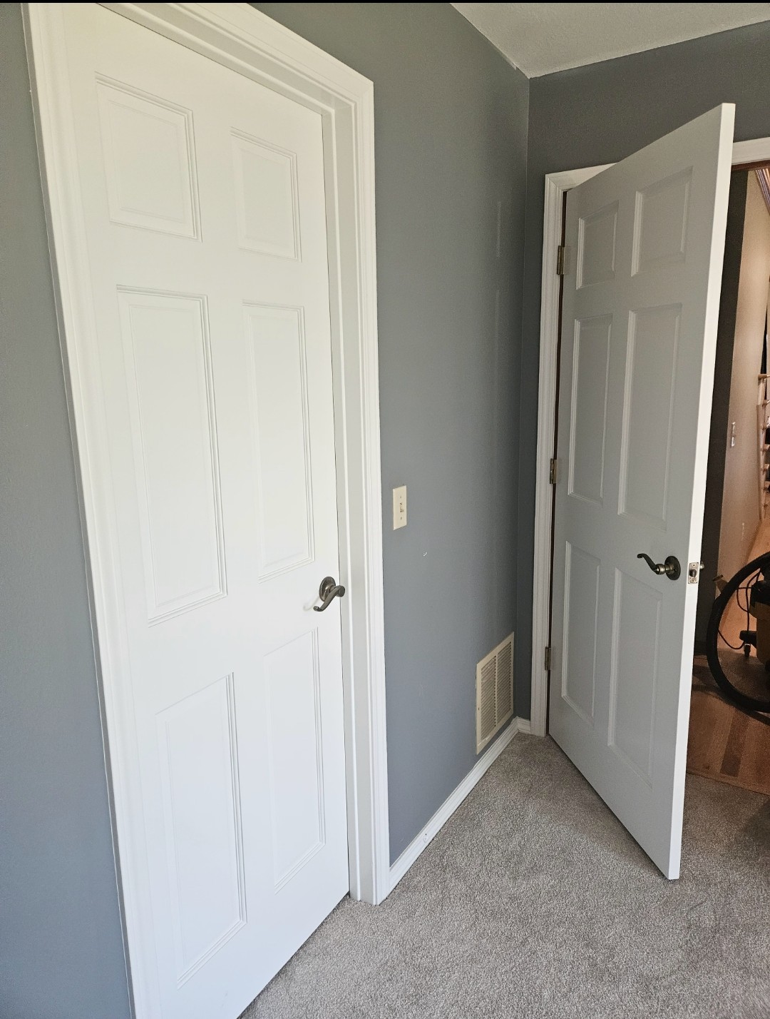 Mondrago Painting LLC's image
