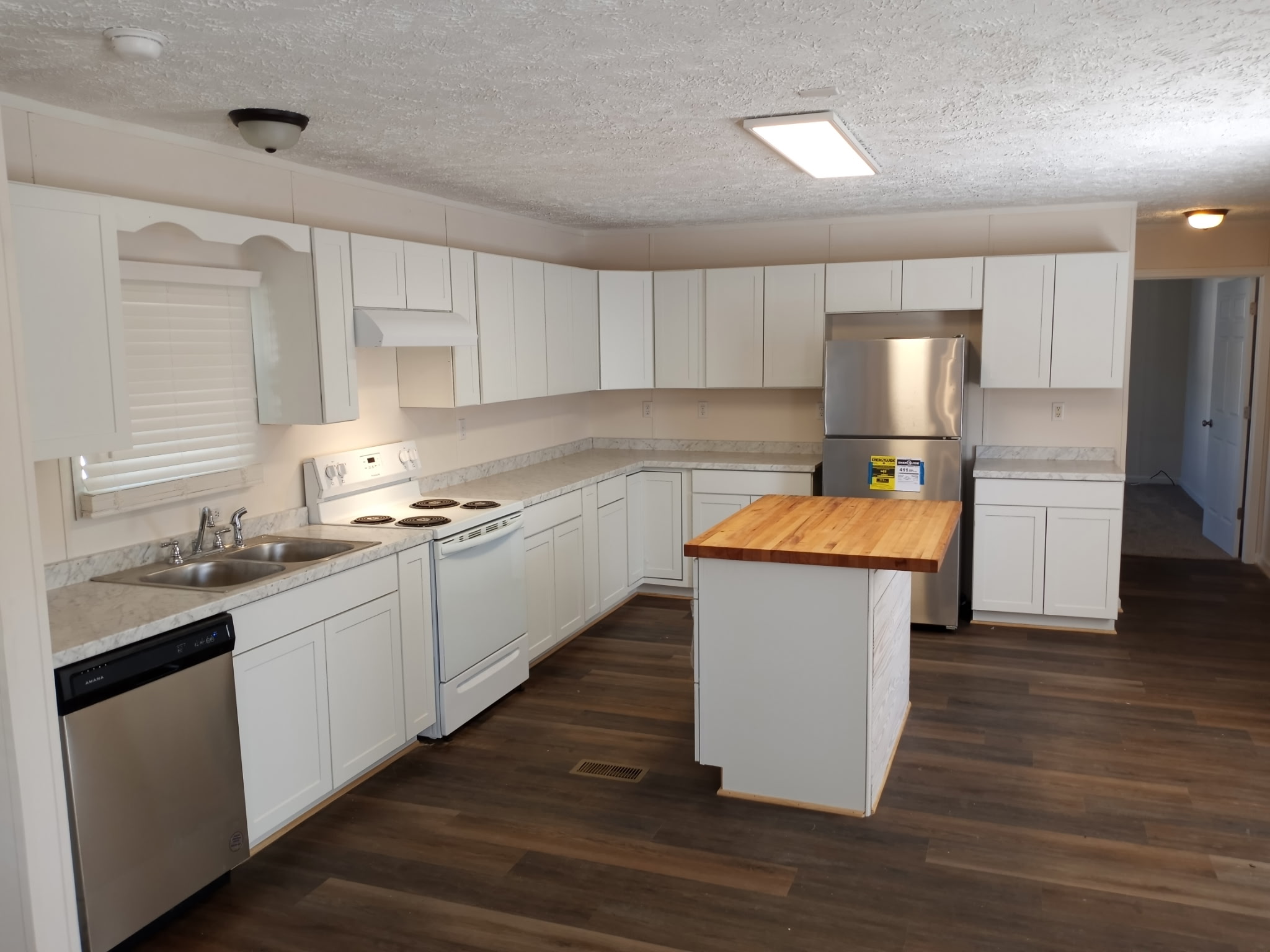 Entire Kitchen Remodels 