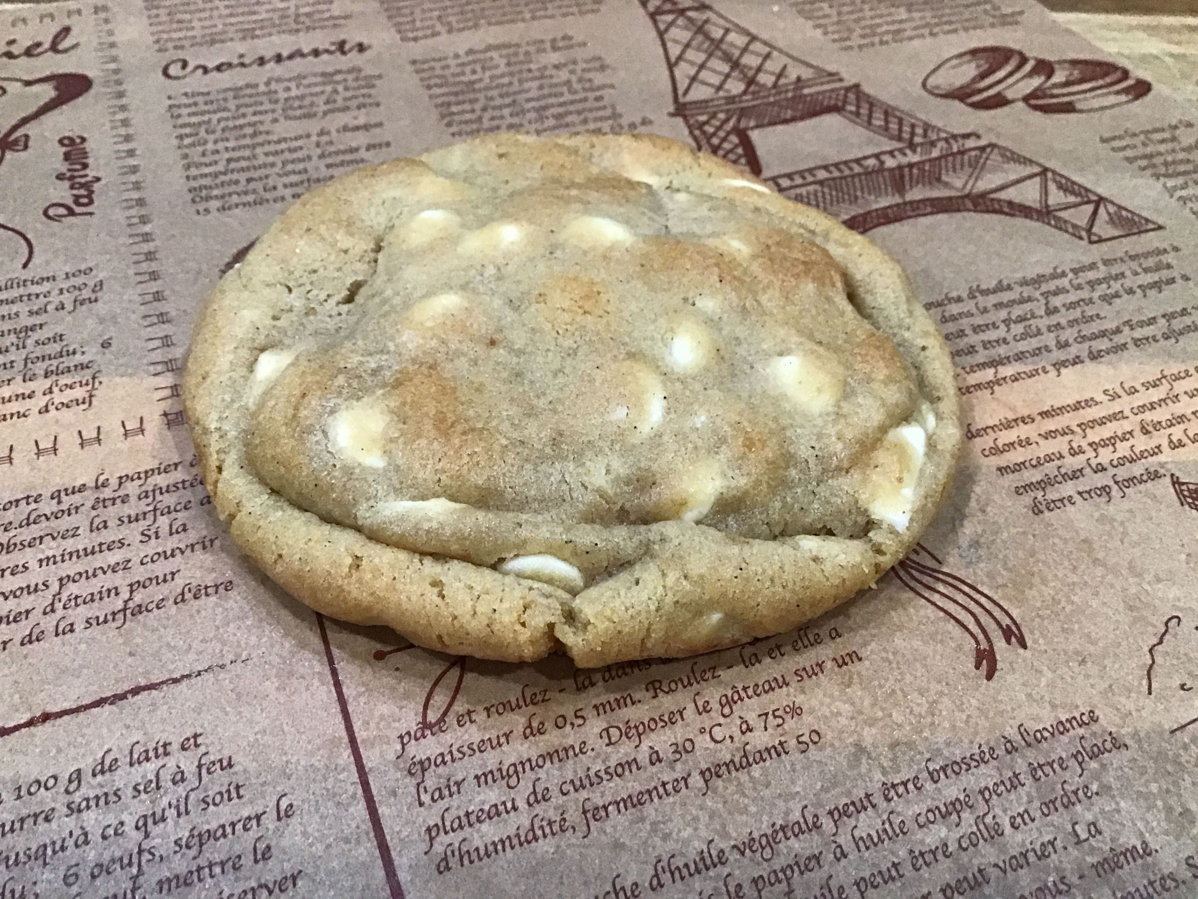 White Chocolate Chip Cookie 