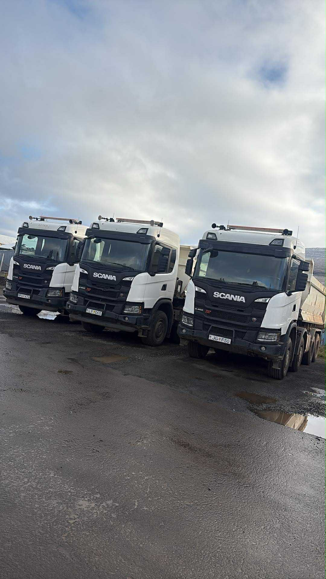 D12 Vinnuvélar's image