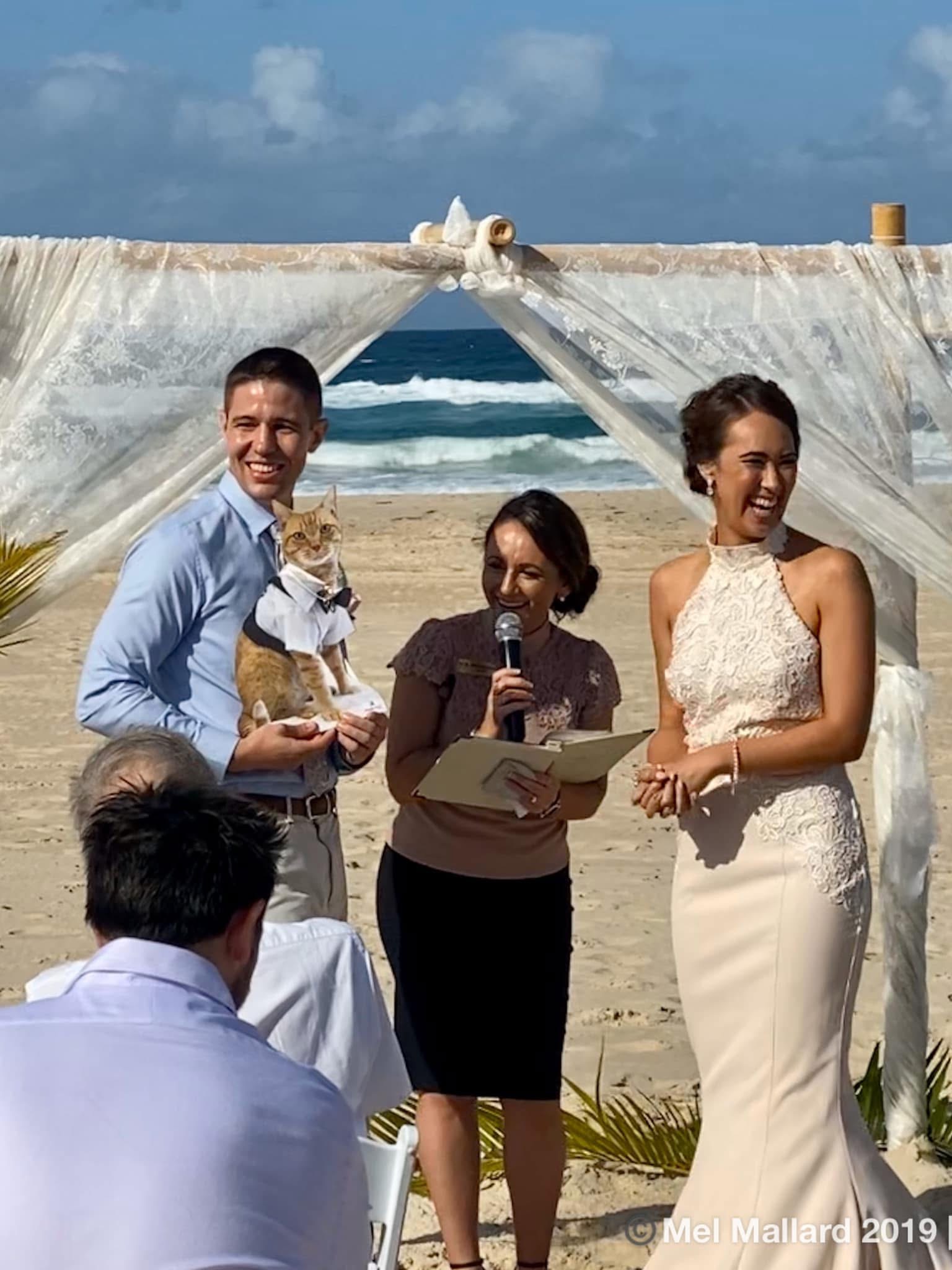 Alan & Becky, Biinga Beach