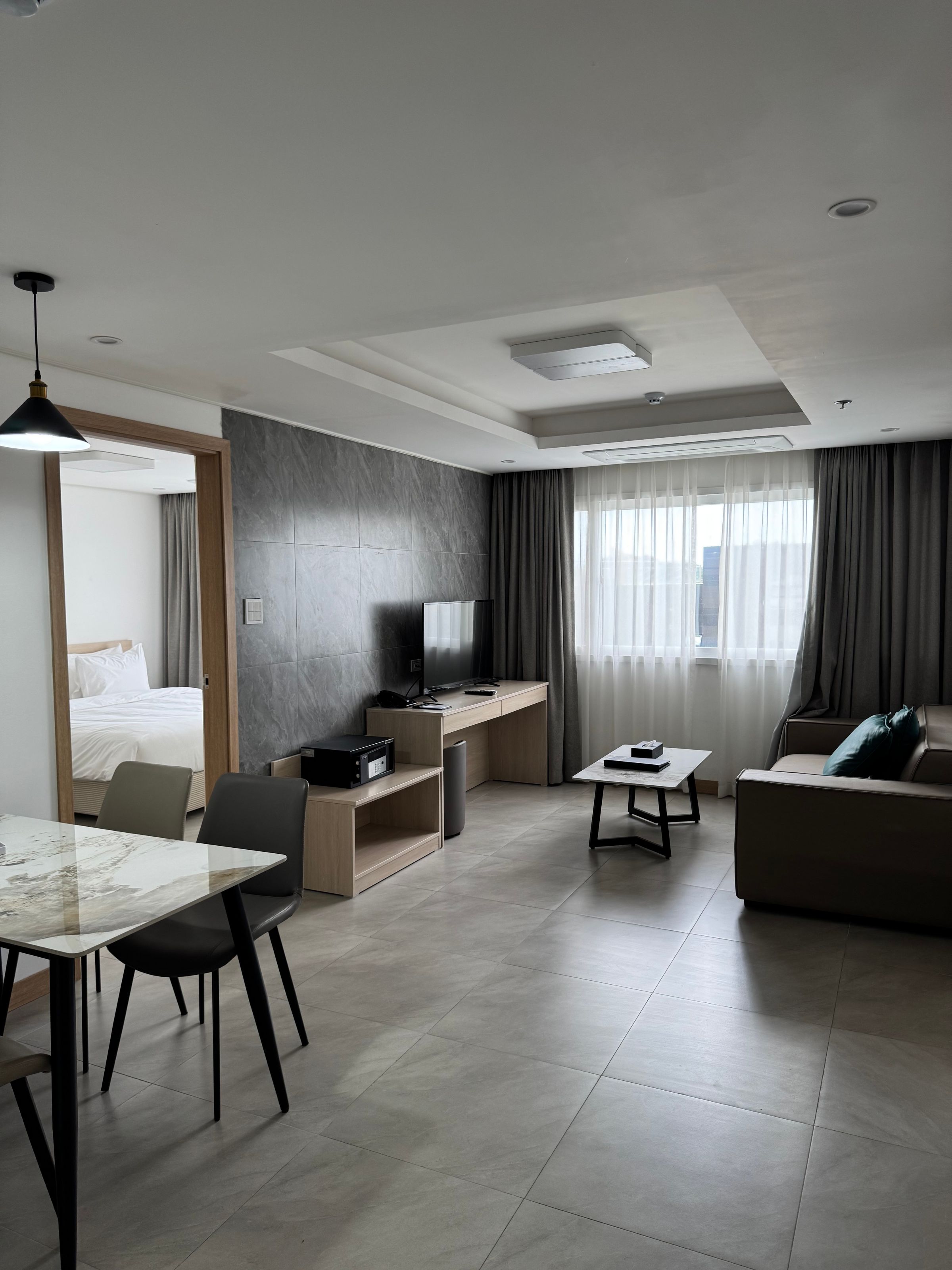 thegloryhotel.net's image