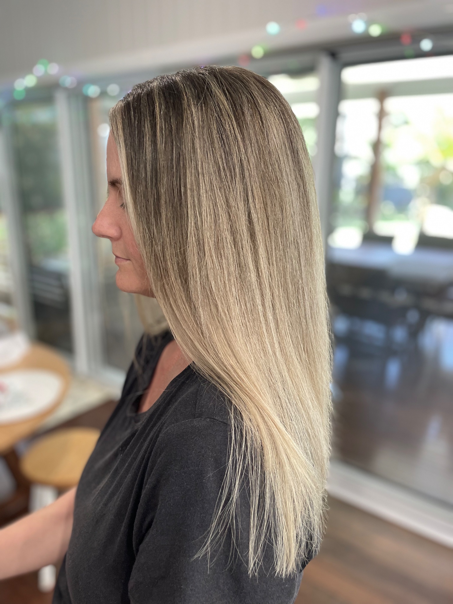 Blonde foils, blonde hair, Long blonde hair cut, Mobile hairdresser, Hervey Bay mobile hair, Hervey Bay hairdresser