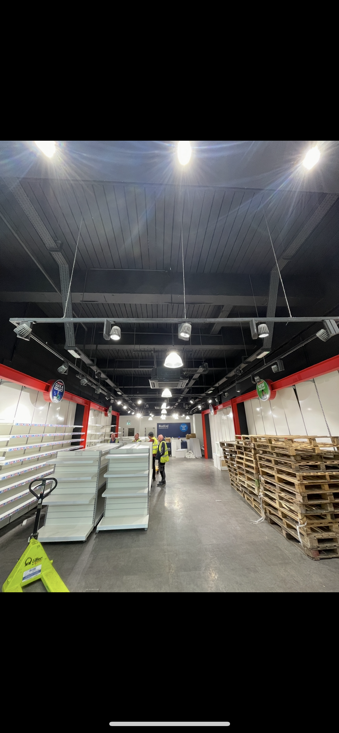  E & P Services's image