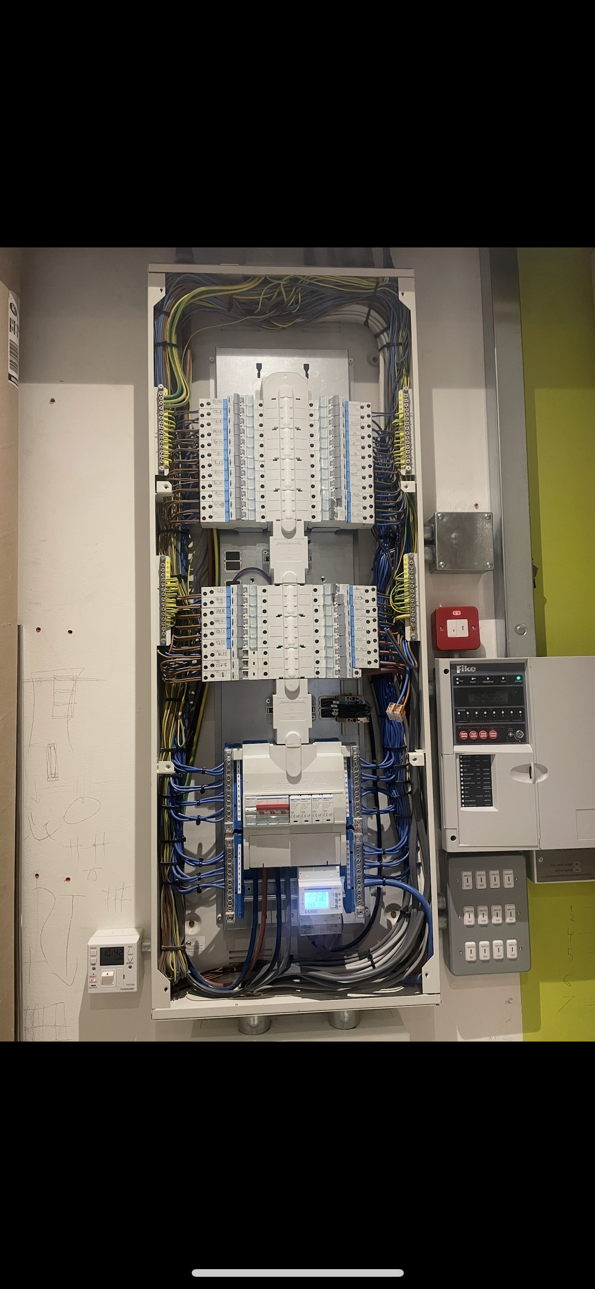  E & P Services's image