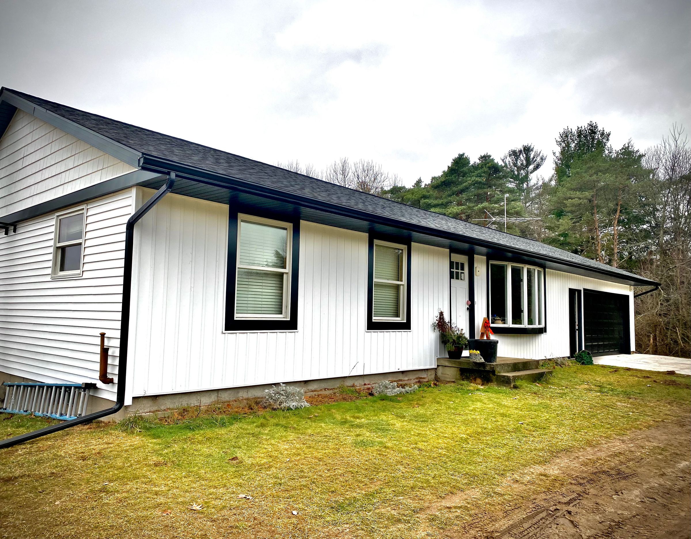 Spoelman Seamless Gutters LLC's image