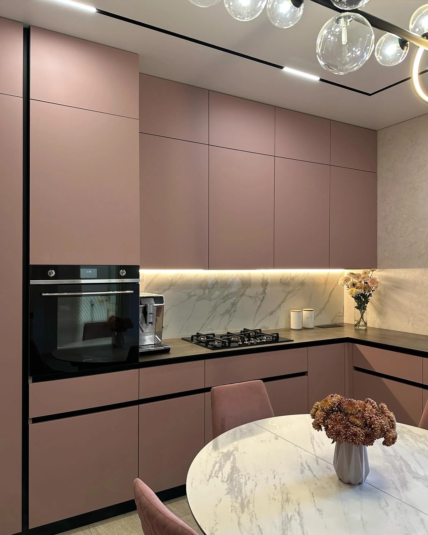 Корпусная мебель на заказ в Болгарии | NAVI plus's image