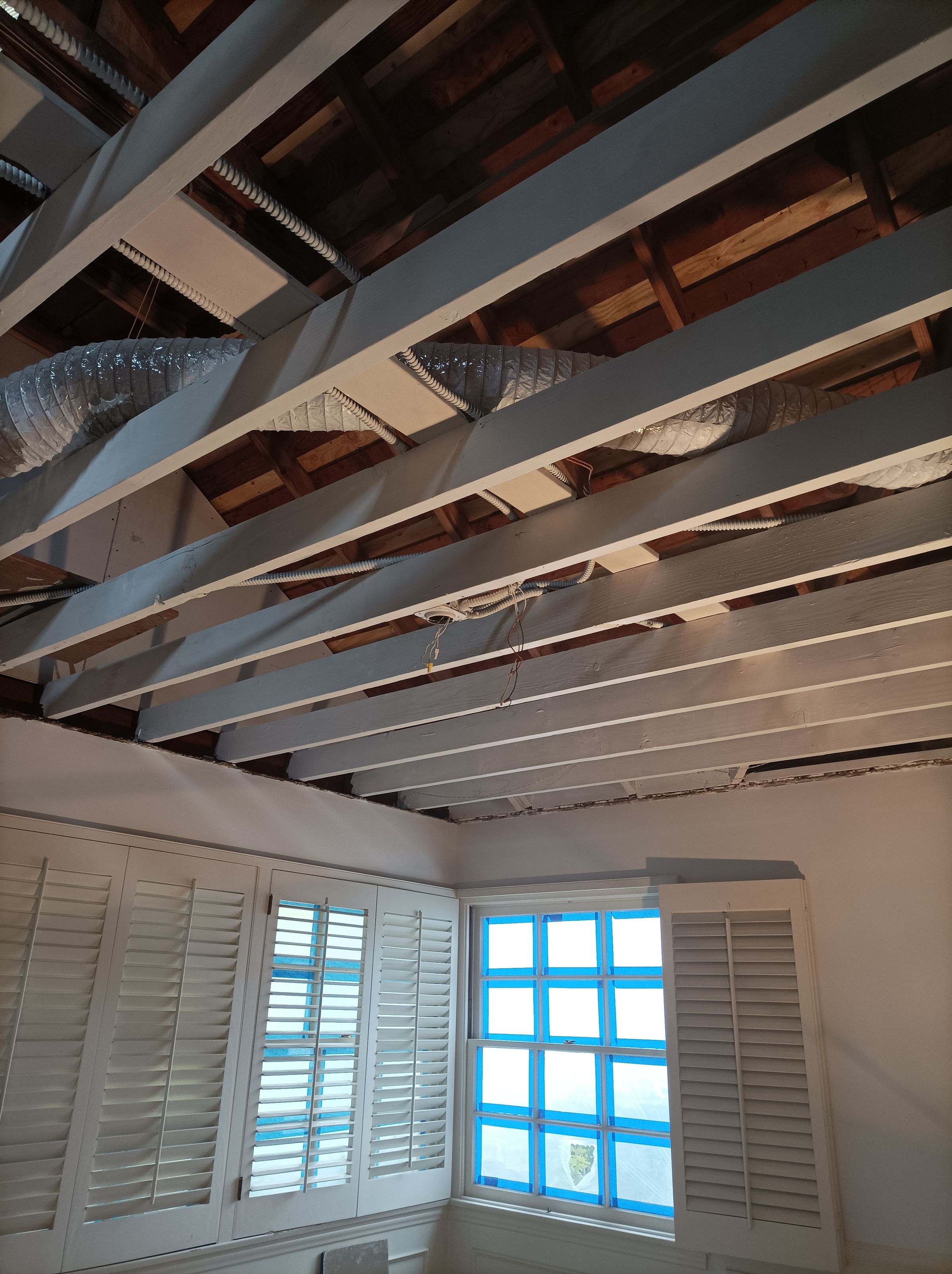 Ceiling drywall and beam restoration – remodeling project Los Angeles area