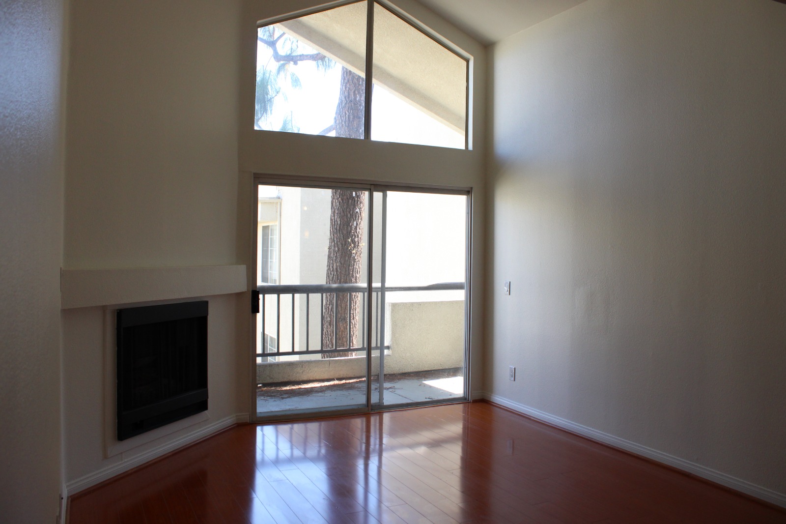 HandyHelp LLC's image