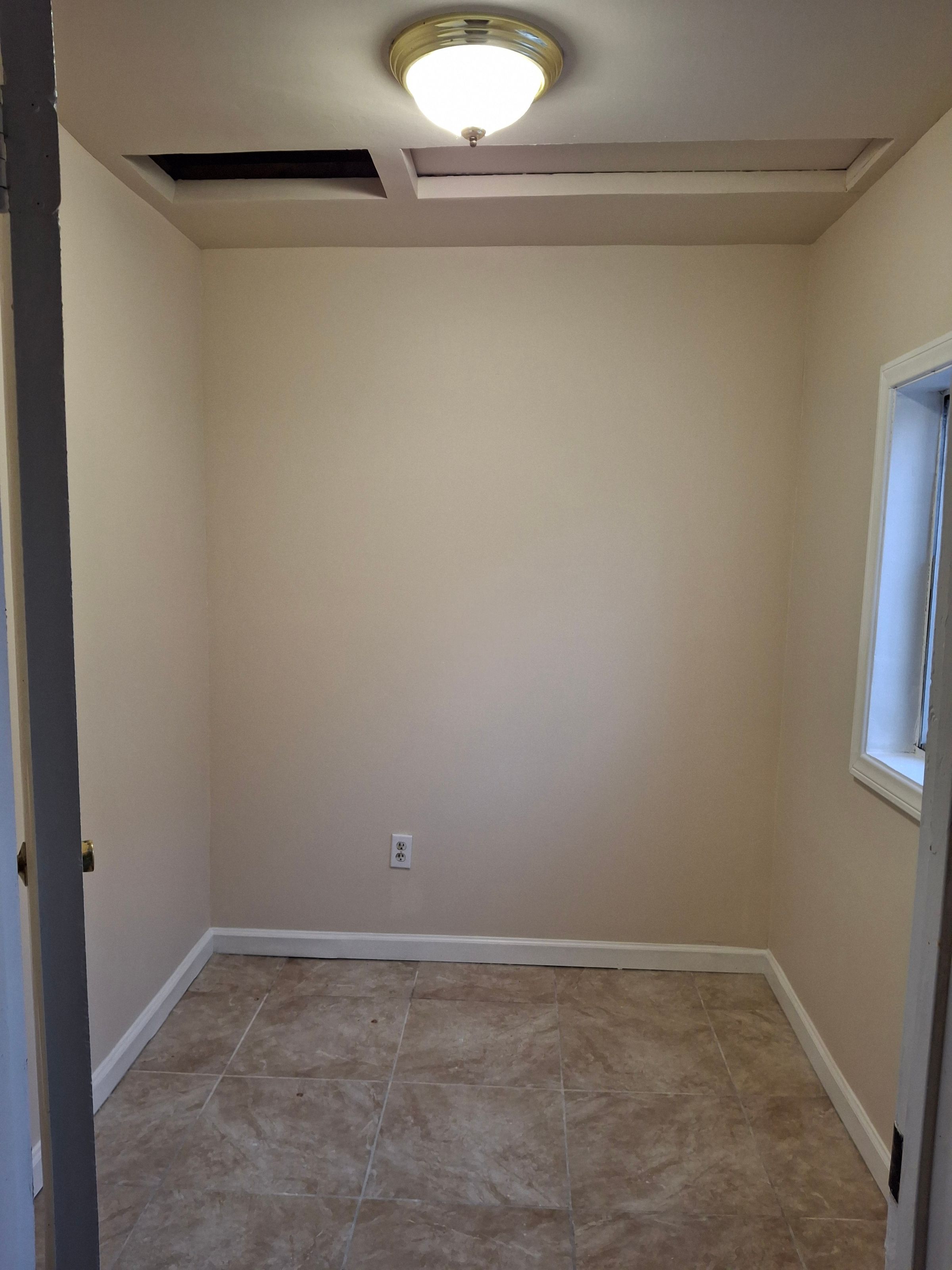 HandyHelp LLC's image