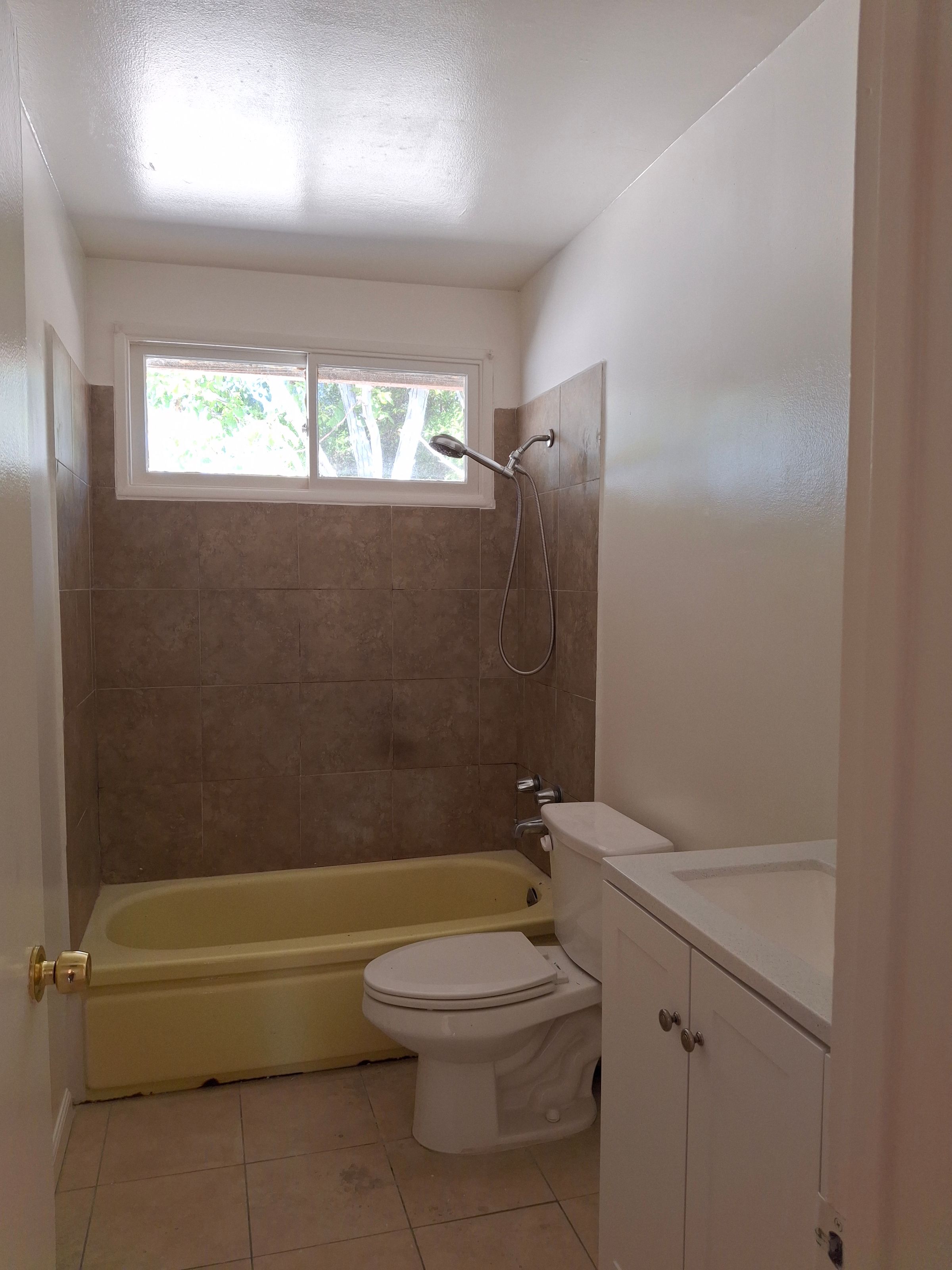 HandyHelp LLC's image