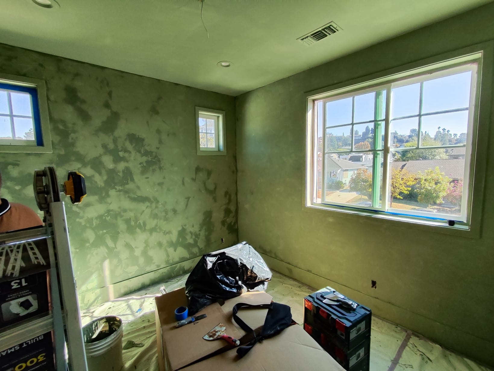 HandyHelp LLC's image