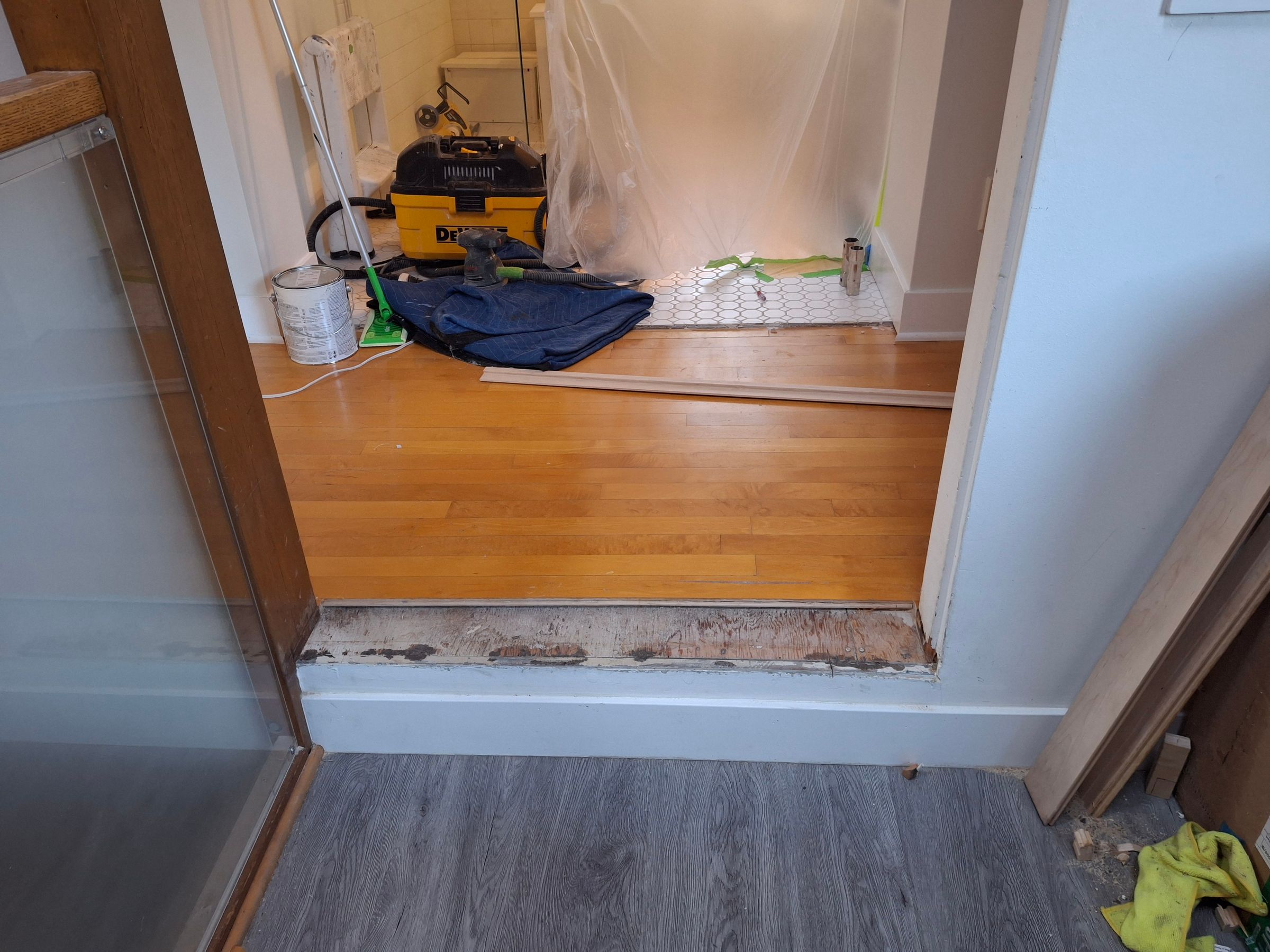 Custom wood bench refinishing – home improvement project Los Angeles