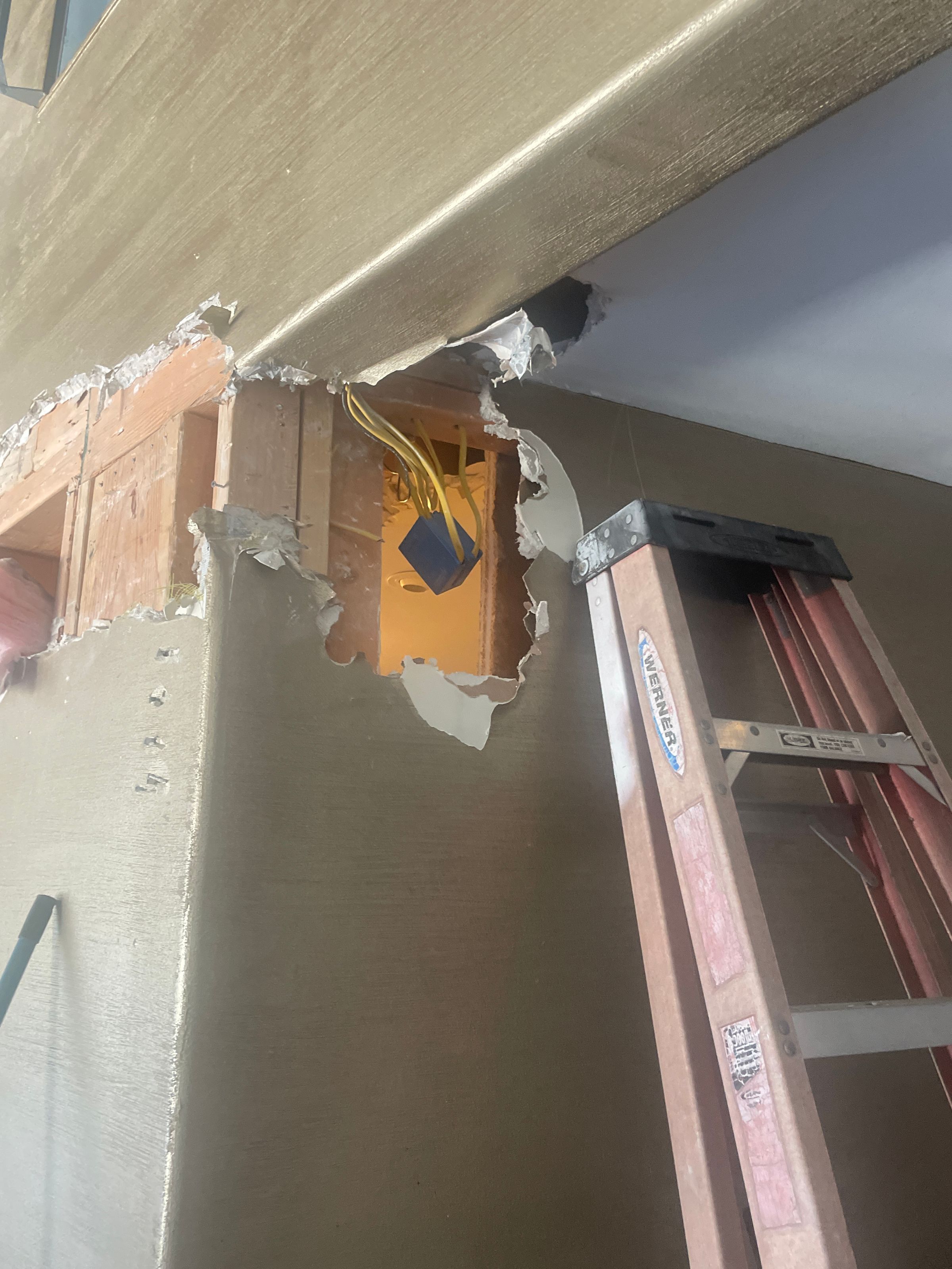 HandyHelp LLC's image