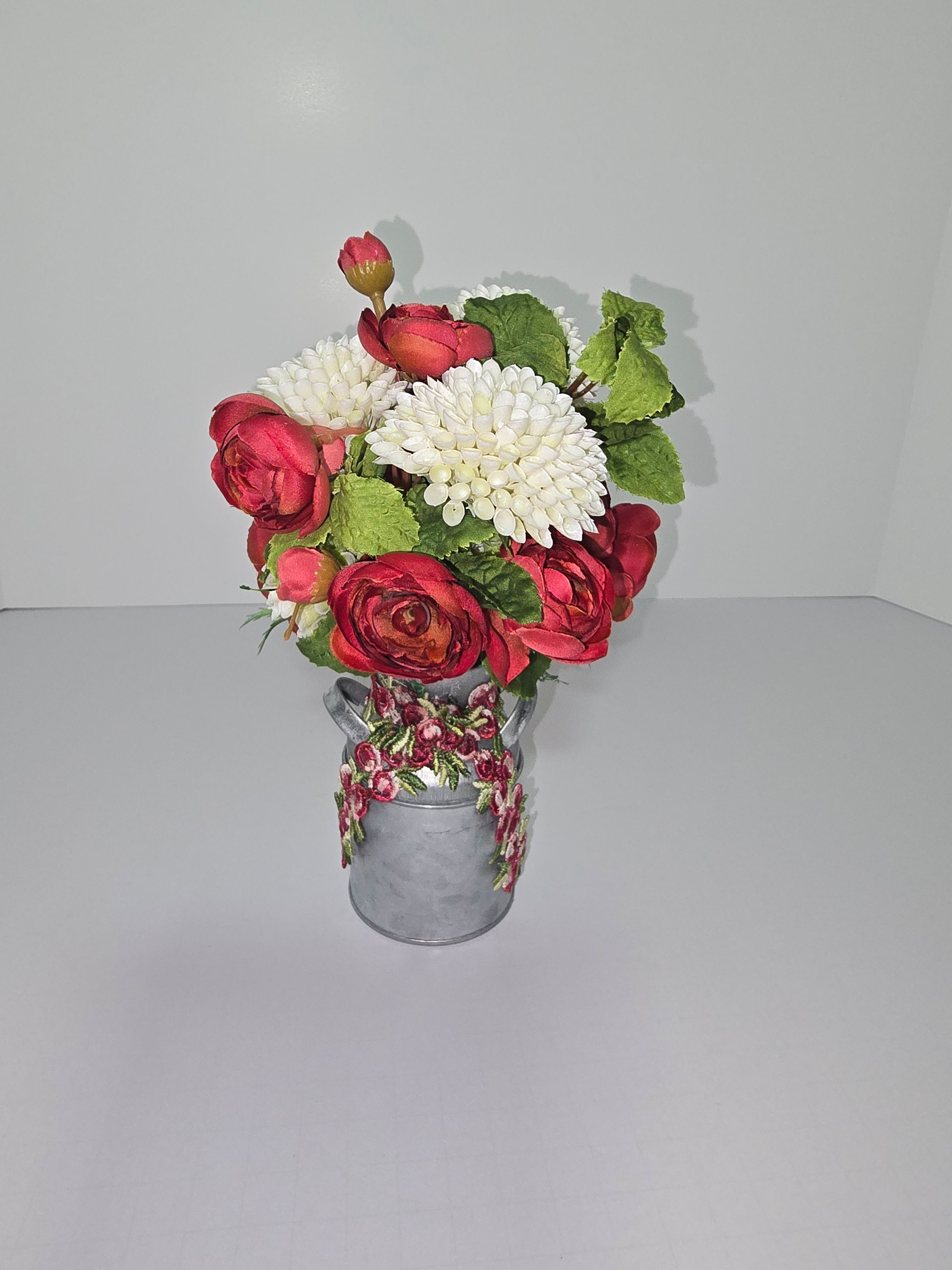 Small Dahlia Jug NCA0042