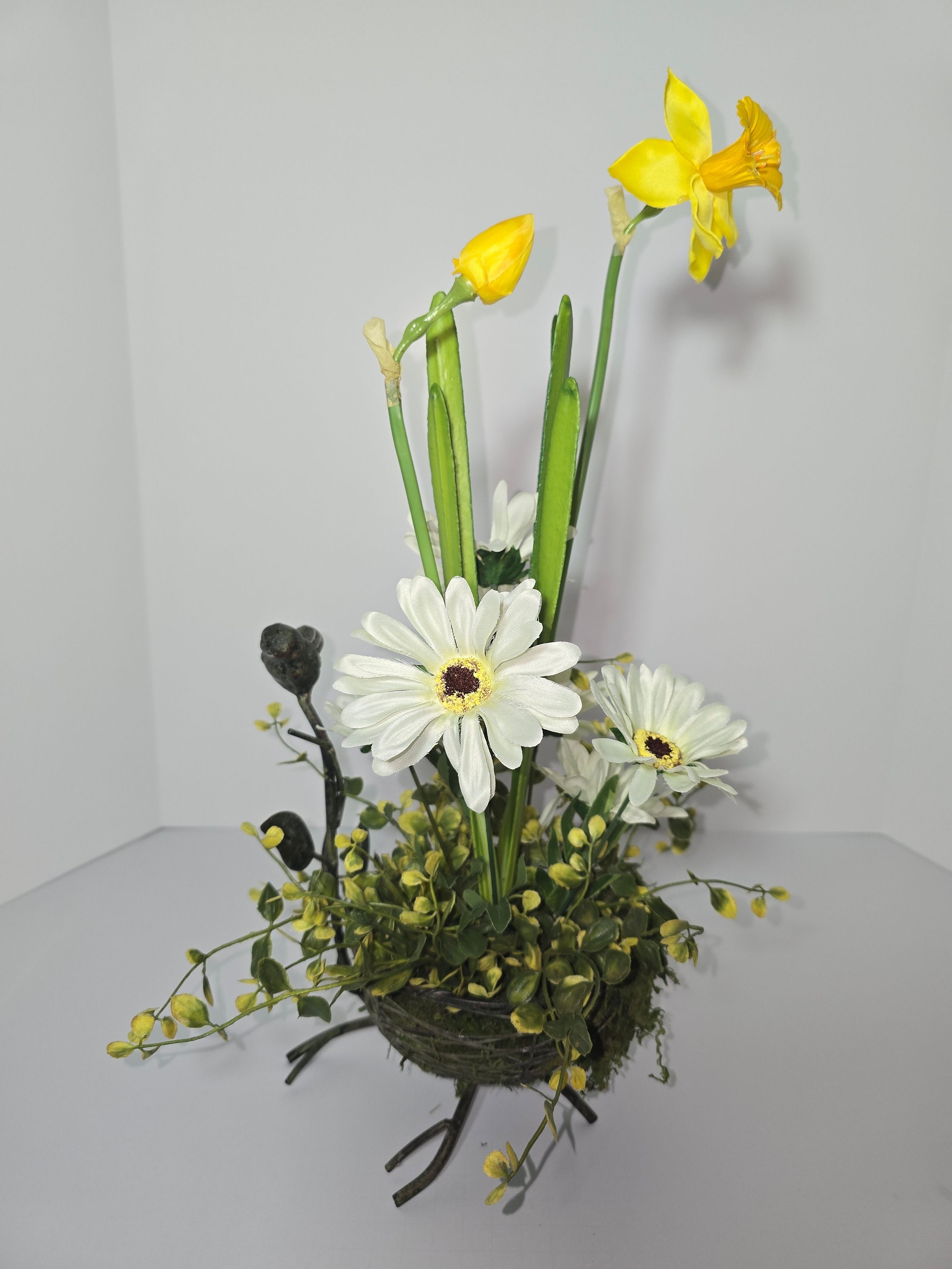 Medium Daffodil Nest NCA0050