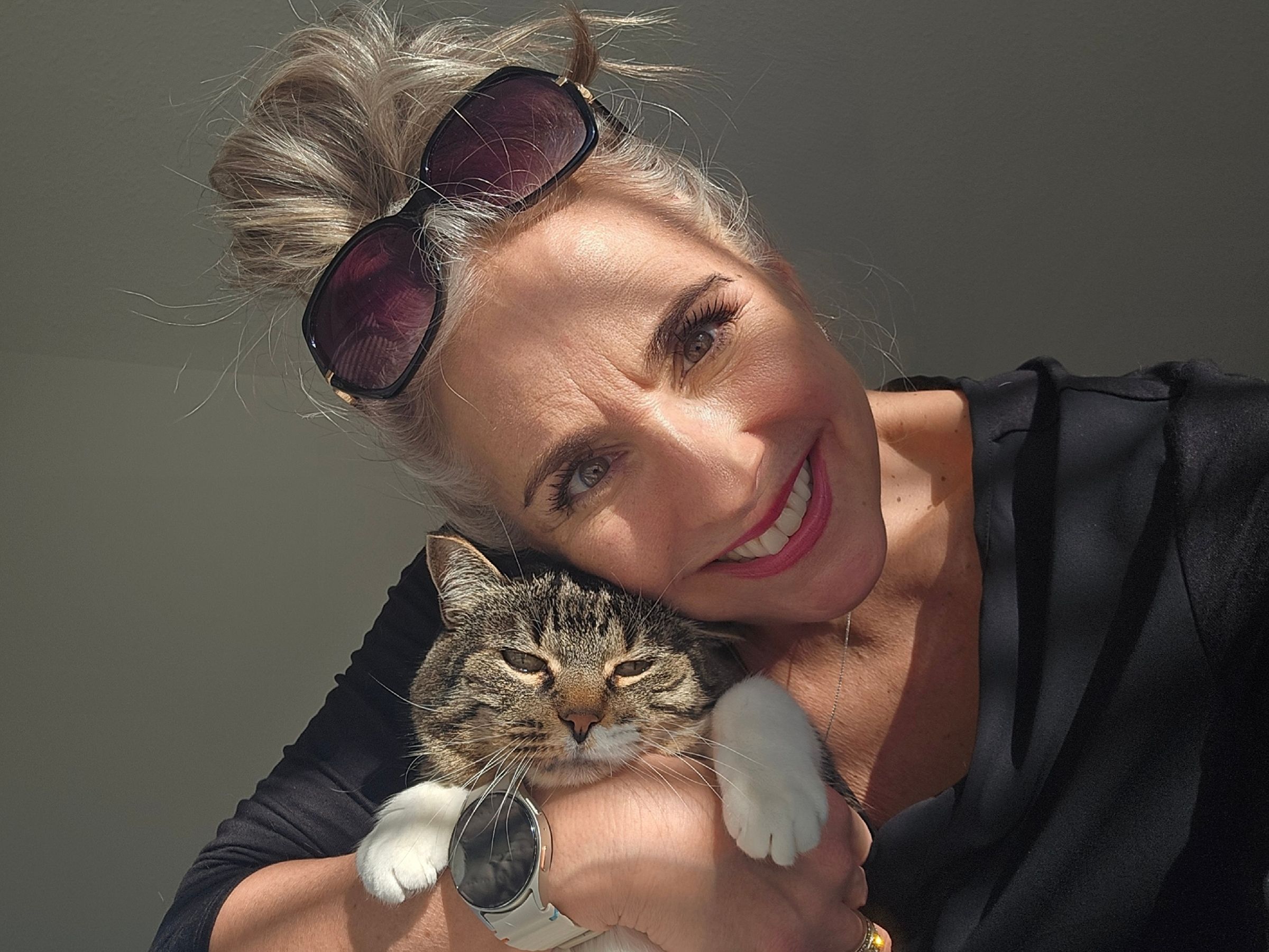 Lou Loves Pets's image