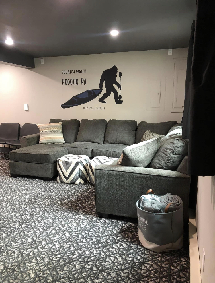 The Blue Canoe Lakehouse's image