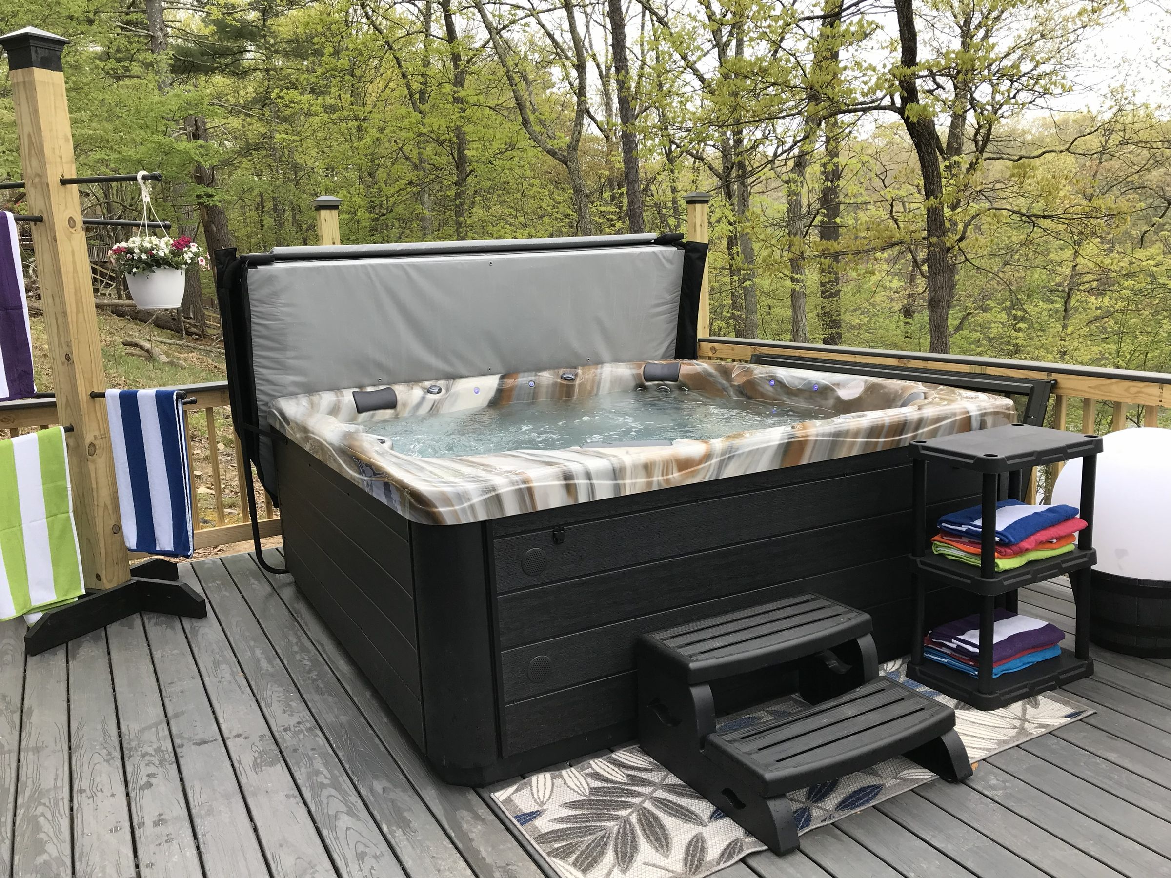 The Blue Canoe Lakehouse's image