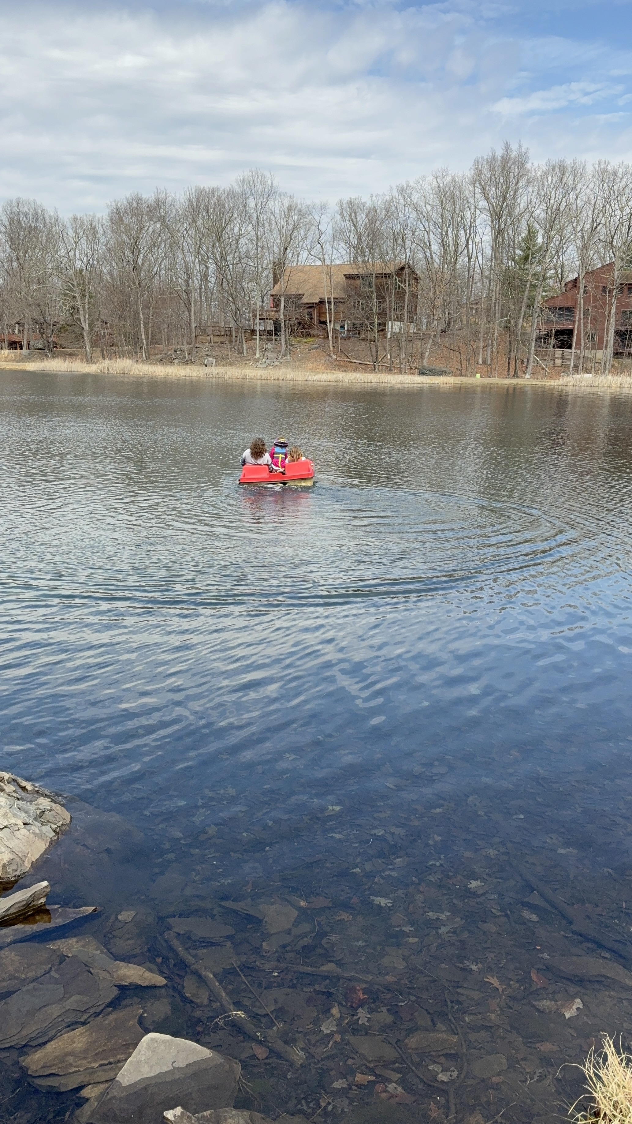 The Blue Canoe Lakehouse's image