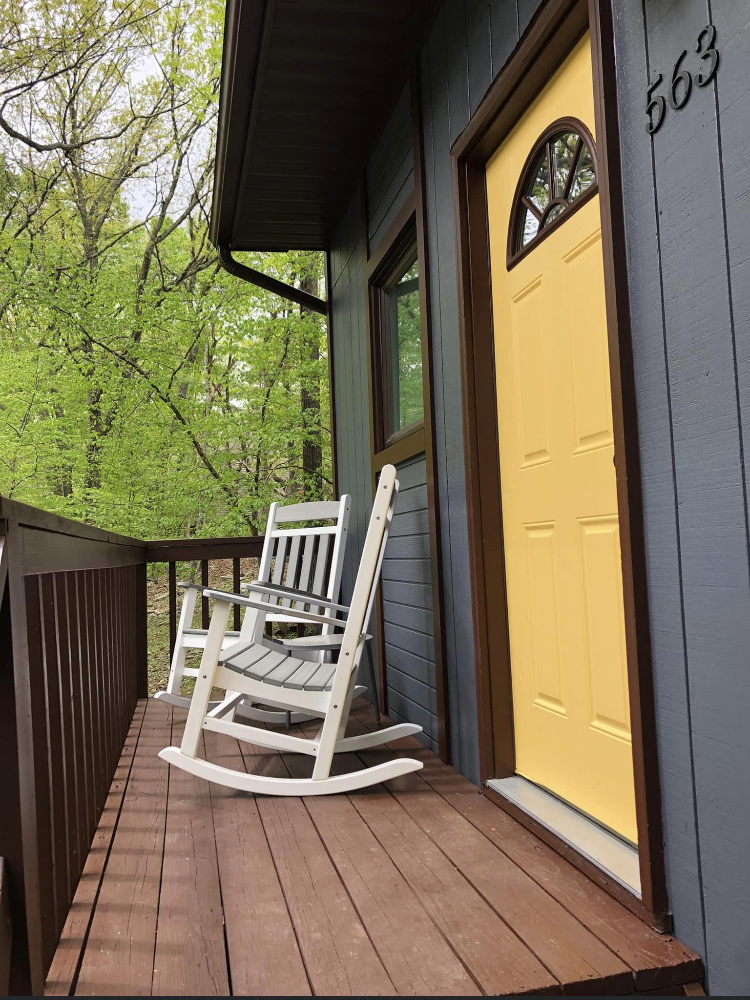 The Blue Canoe Lakehouse's image