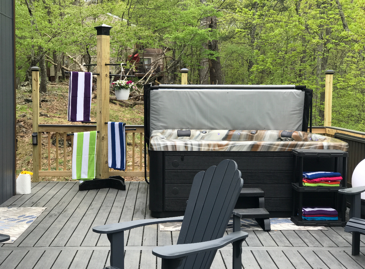 The Blue Canoe Lakehouse's image