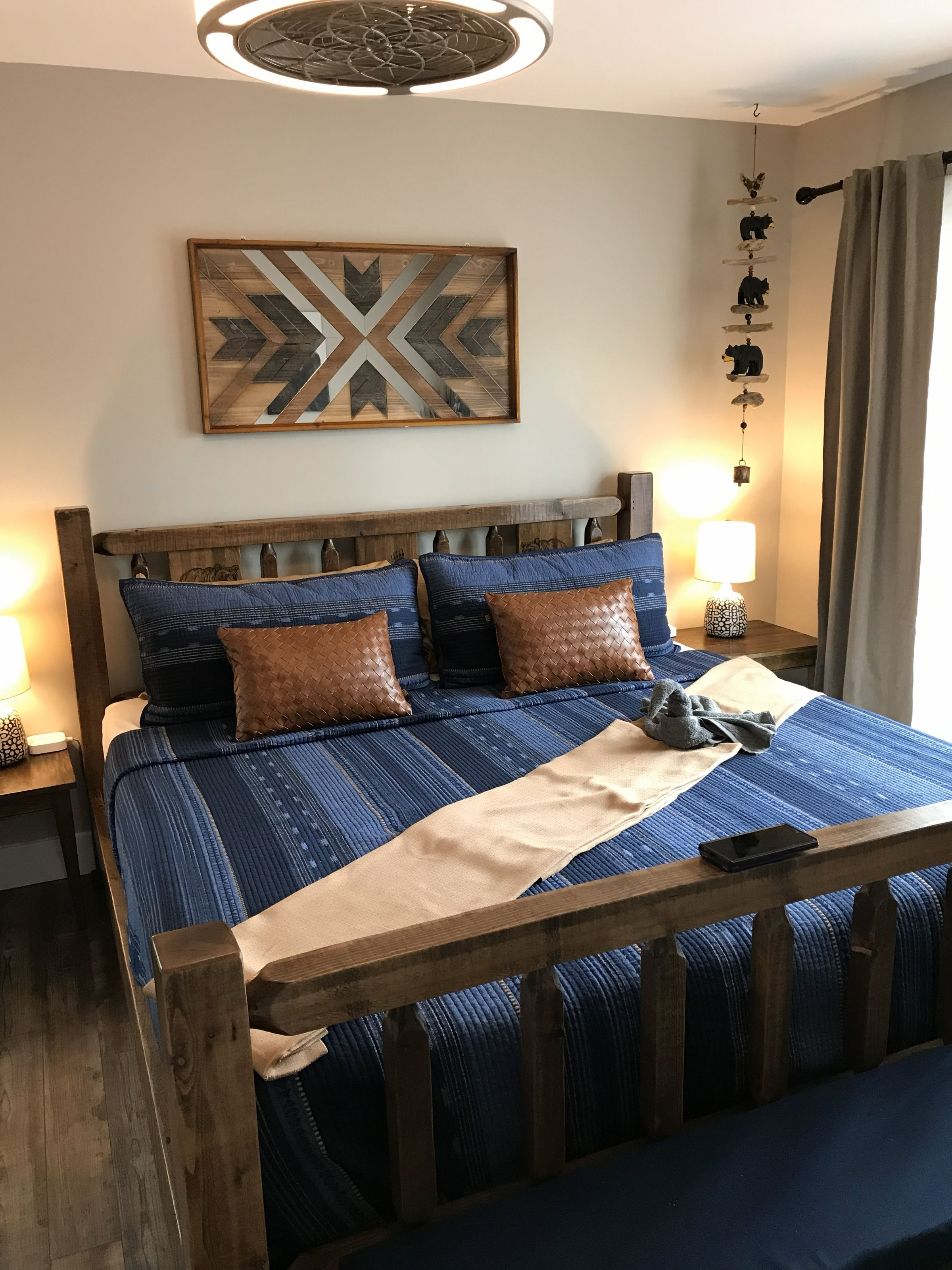 The Blue Canoe Lakehouse's image