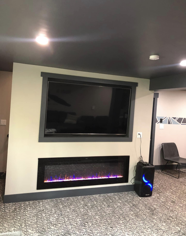 The Blue Canoe Lakehouse's image