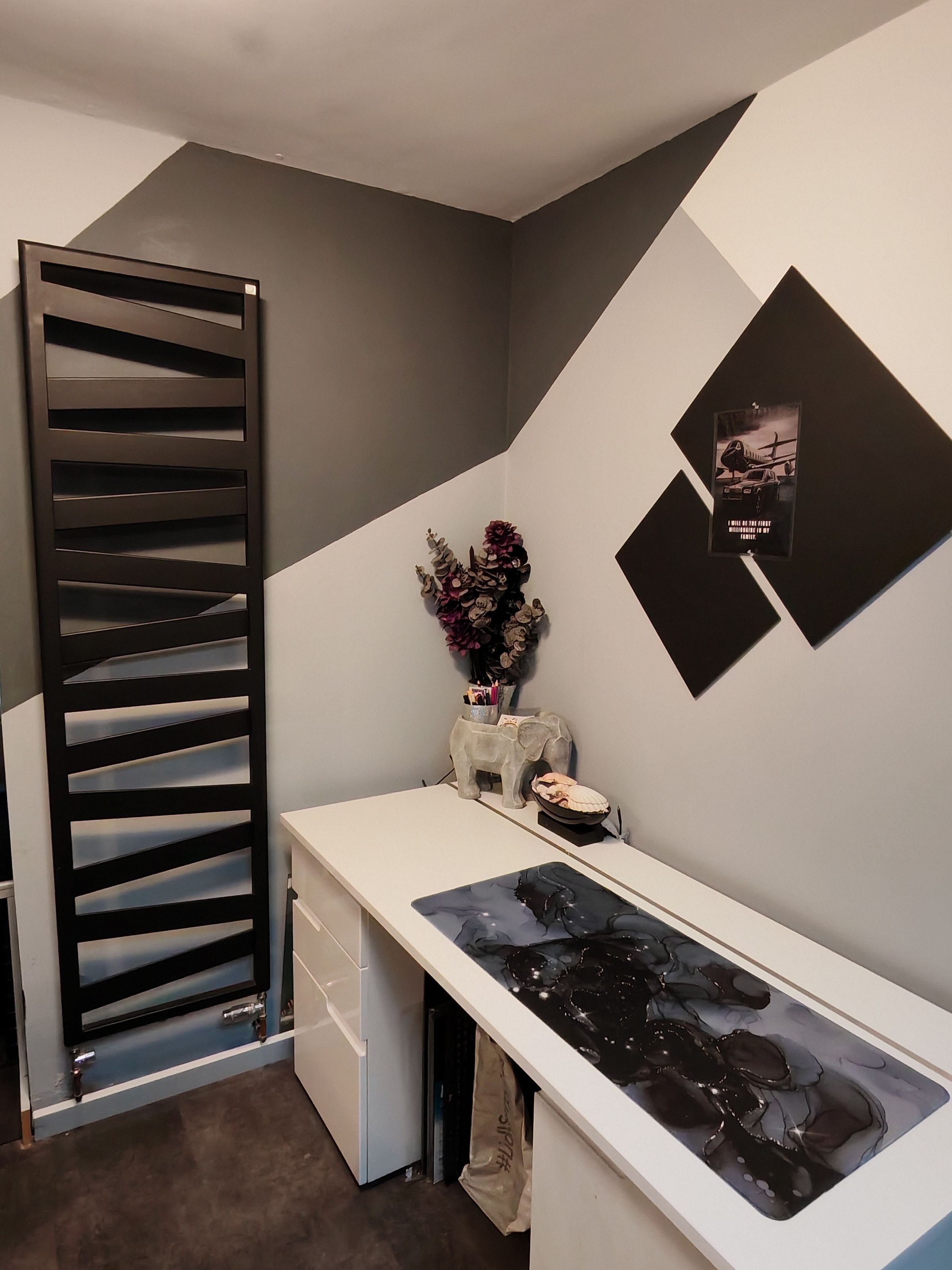 PURE AMETHYST's image