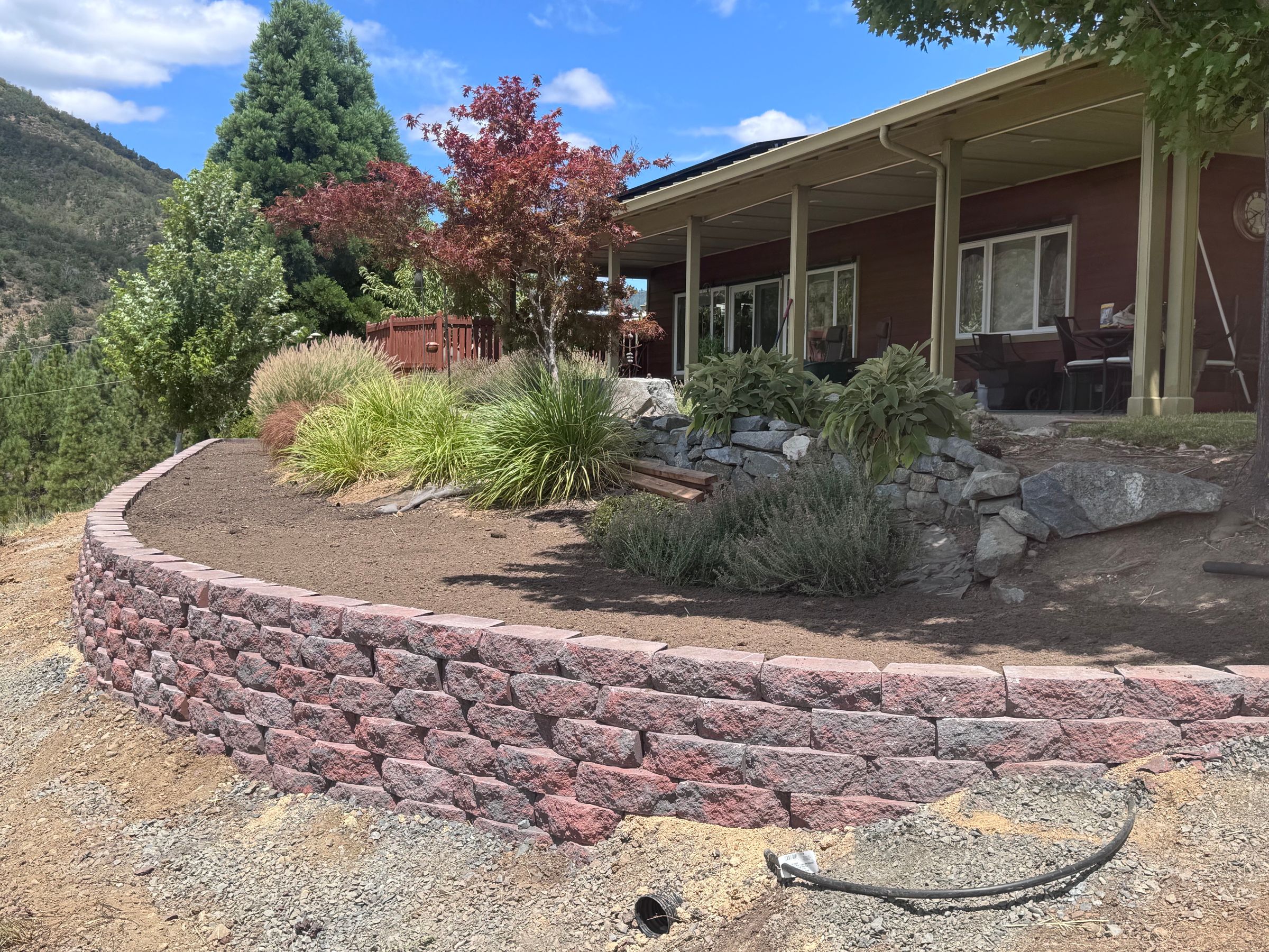 Retaining Walls and Hardscaping