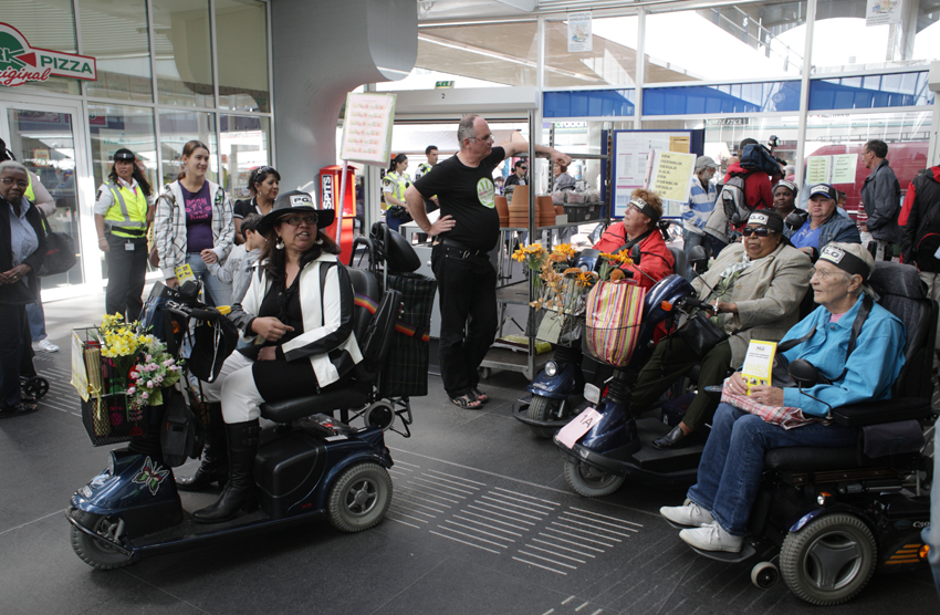 Tegen kapotte liften