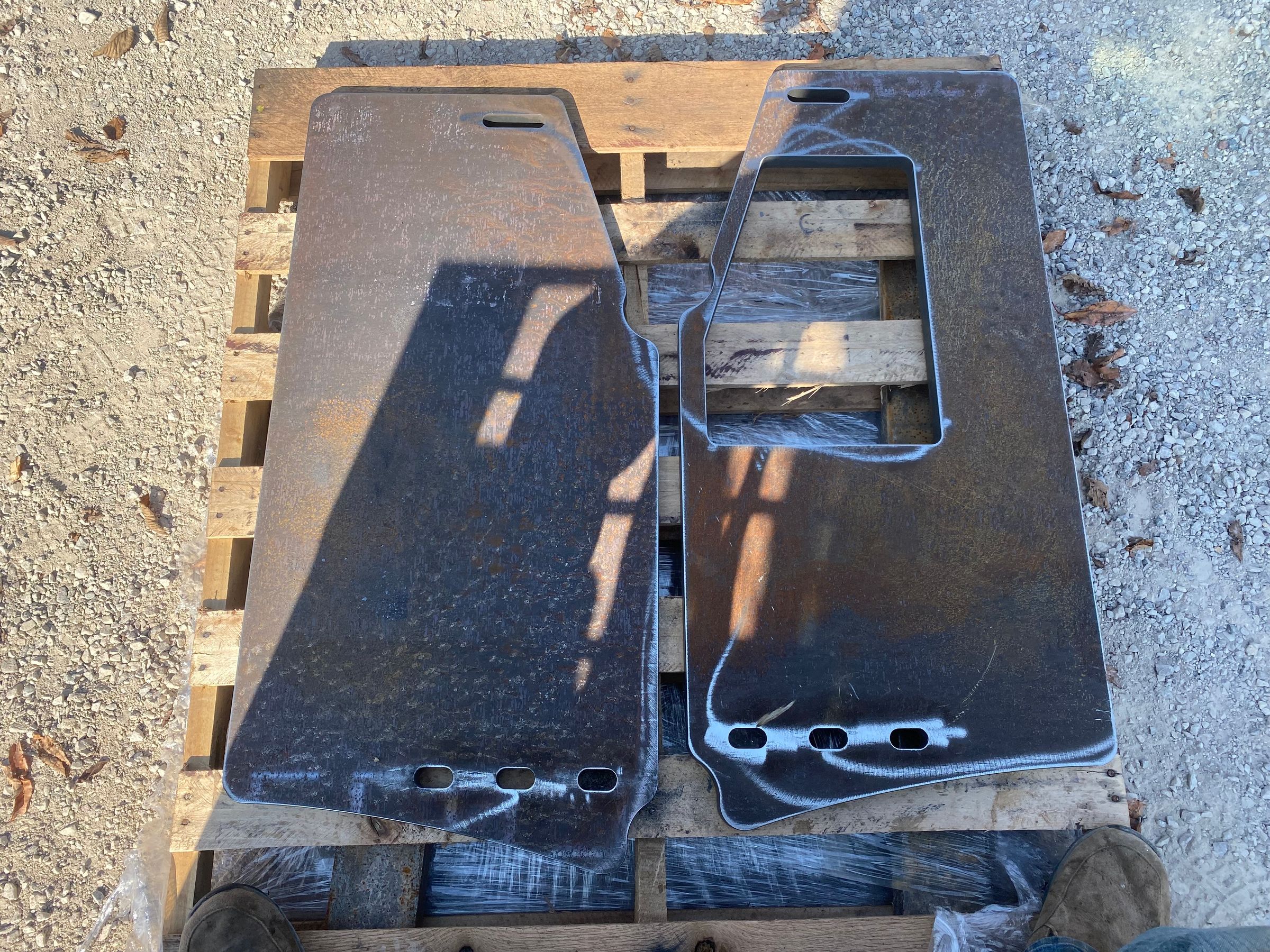 Kubota 97-3 Counter Weight Plates & Stabilizer Legs