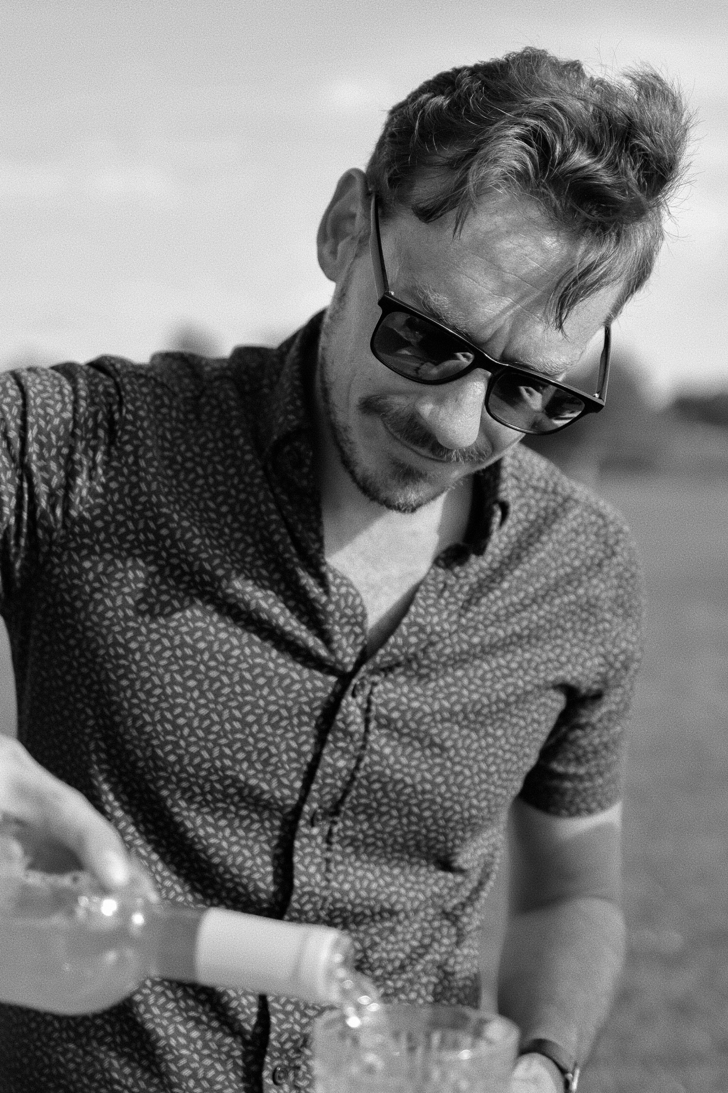 Bar mobile élégant pour événements privés et corporatifs à Montréal – Le Free Spirite