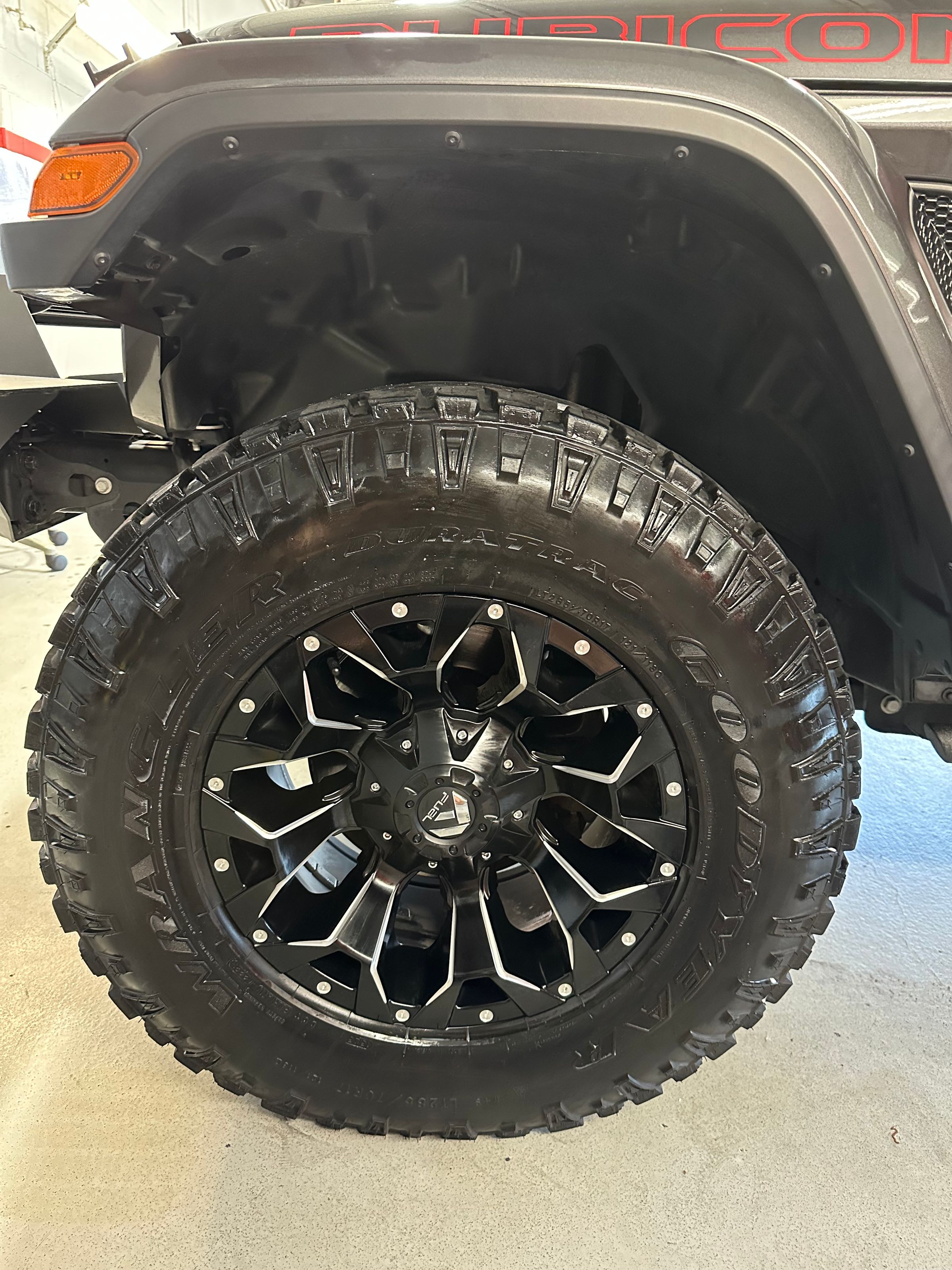 Tropik Auto Detailing and Car Cleaning's image