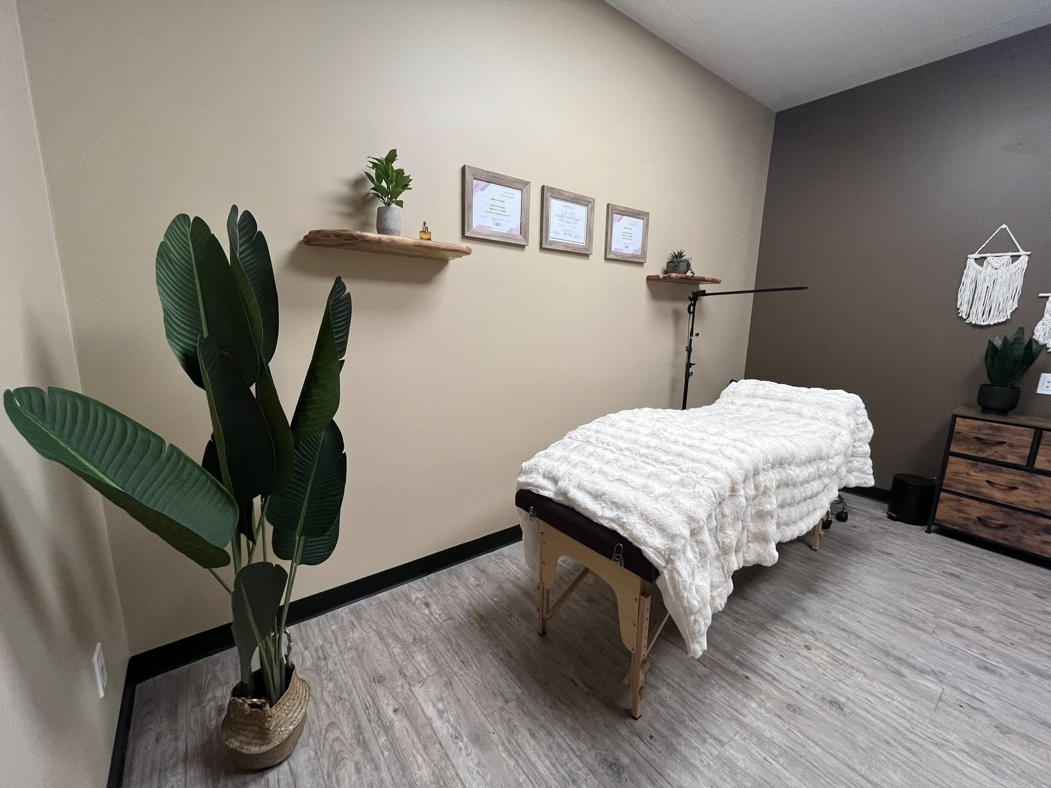  Valley beauty lounge 's image