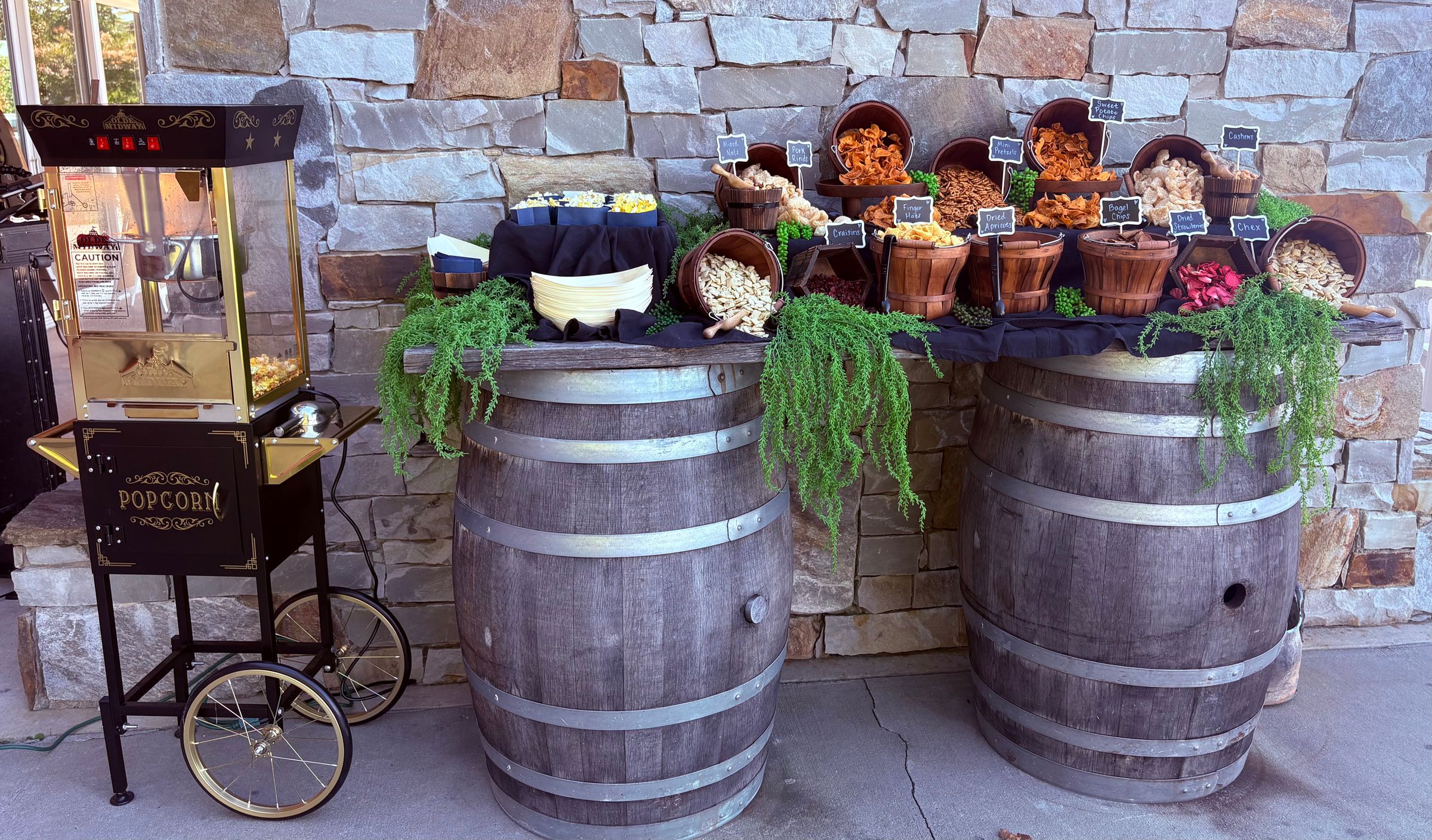 Cocktail hour with lots of yummy snacks