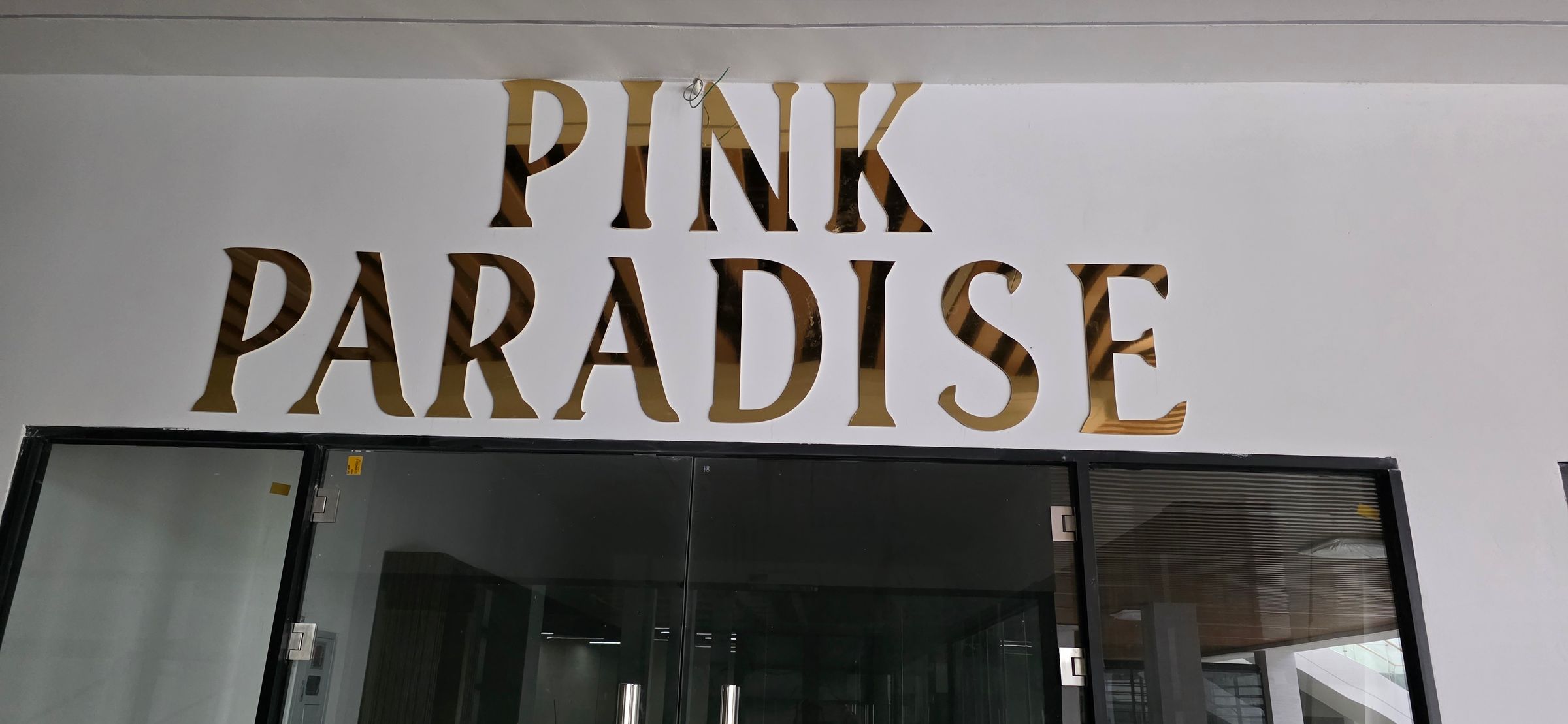 Pink Paradise Boutique's image