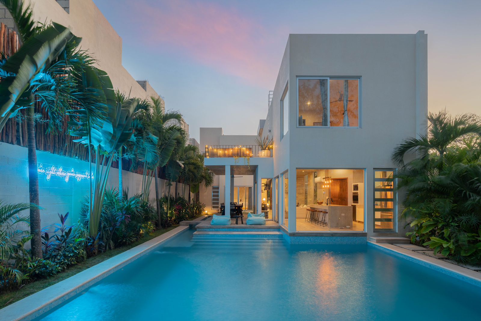 House view from backyard 