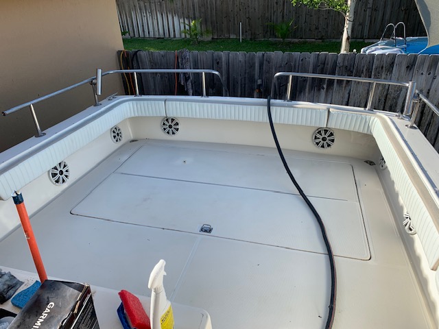Ocean Gloss Marine's image