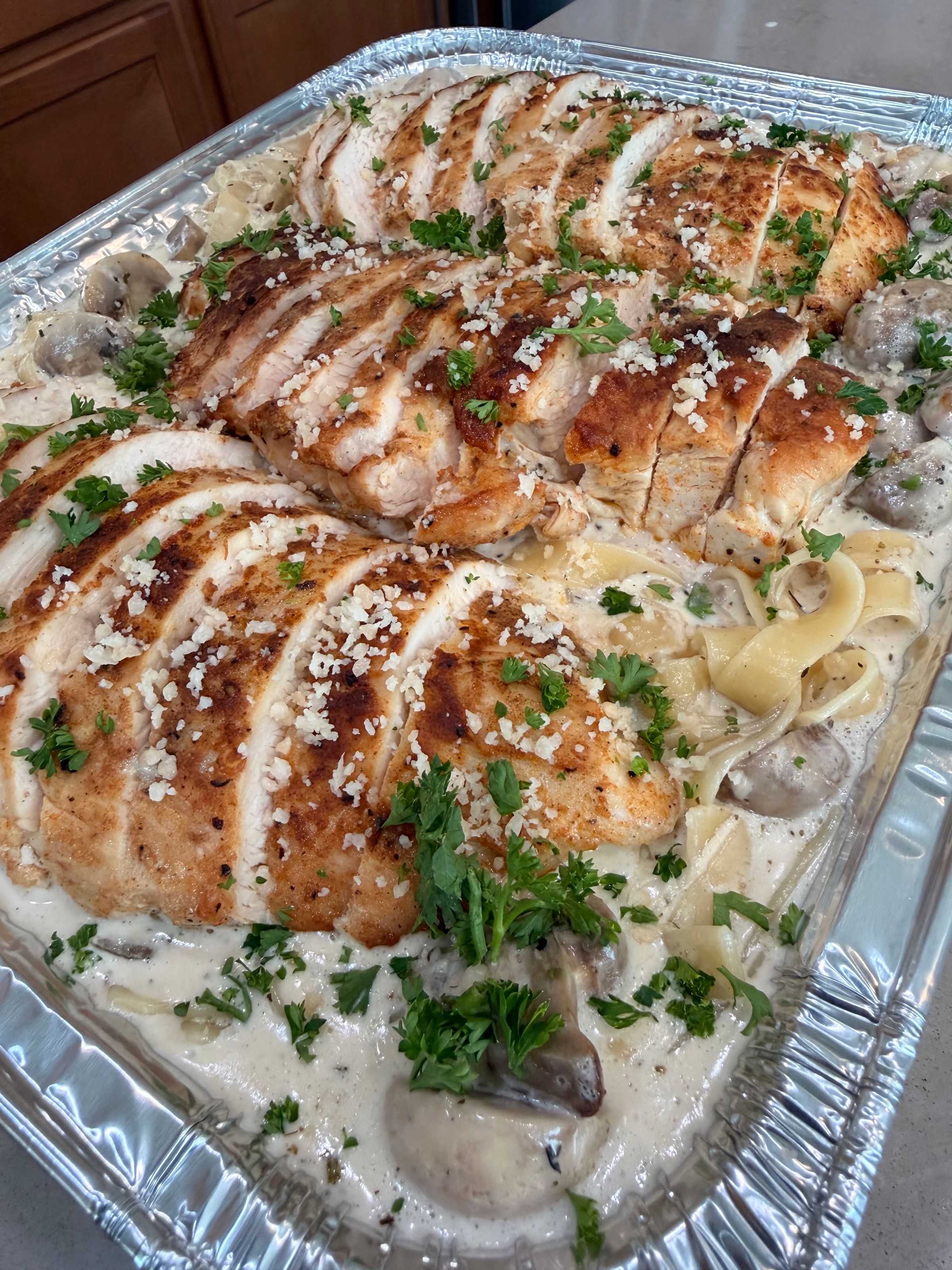 Chicken Fettuccine w/ Creamy Mushroom Sauce