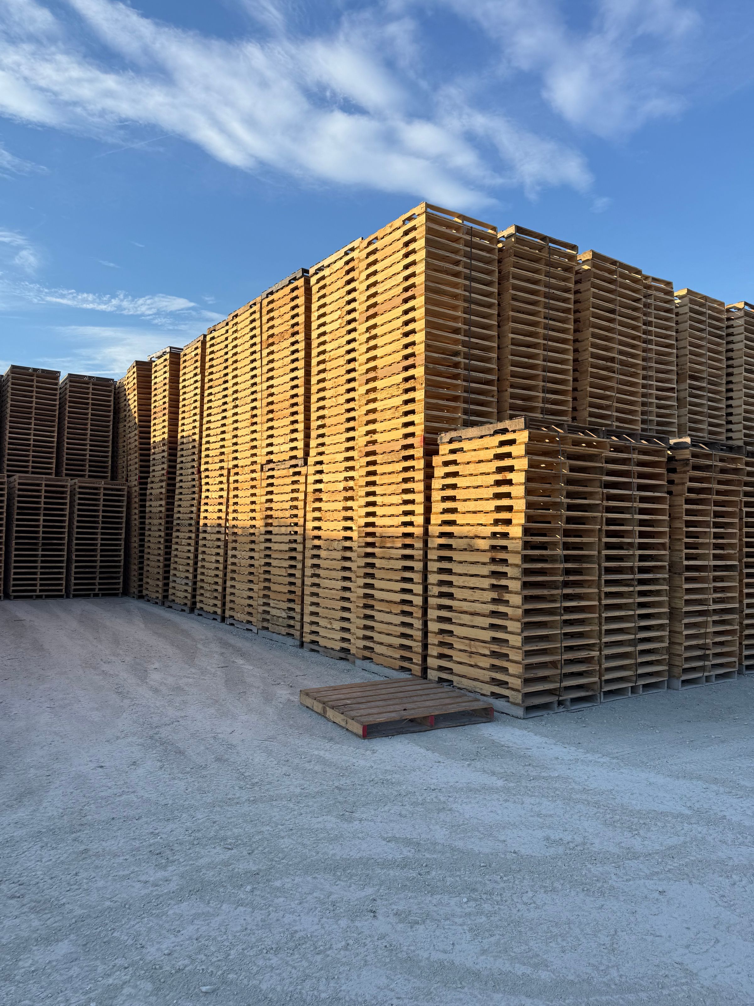 Fort Madison Pallet Company's image