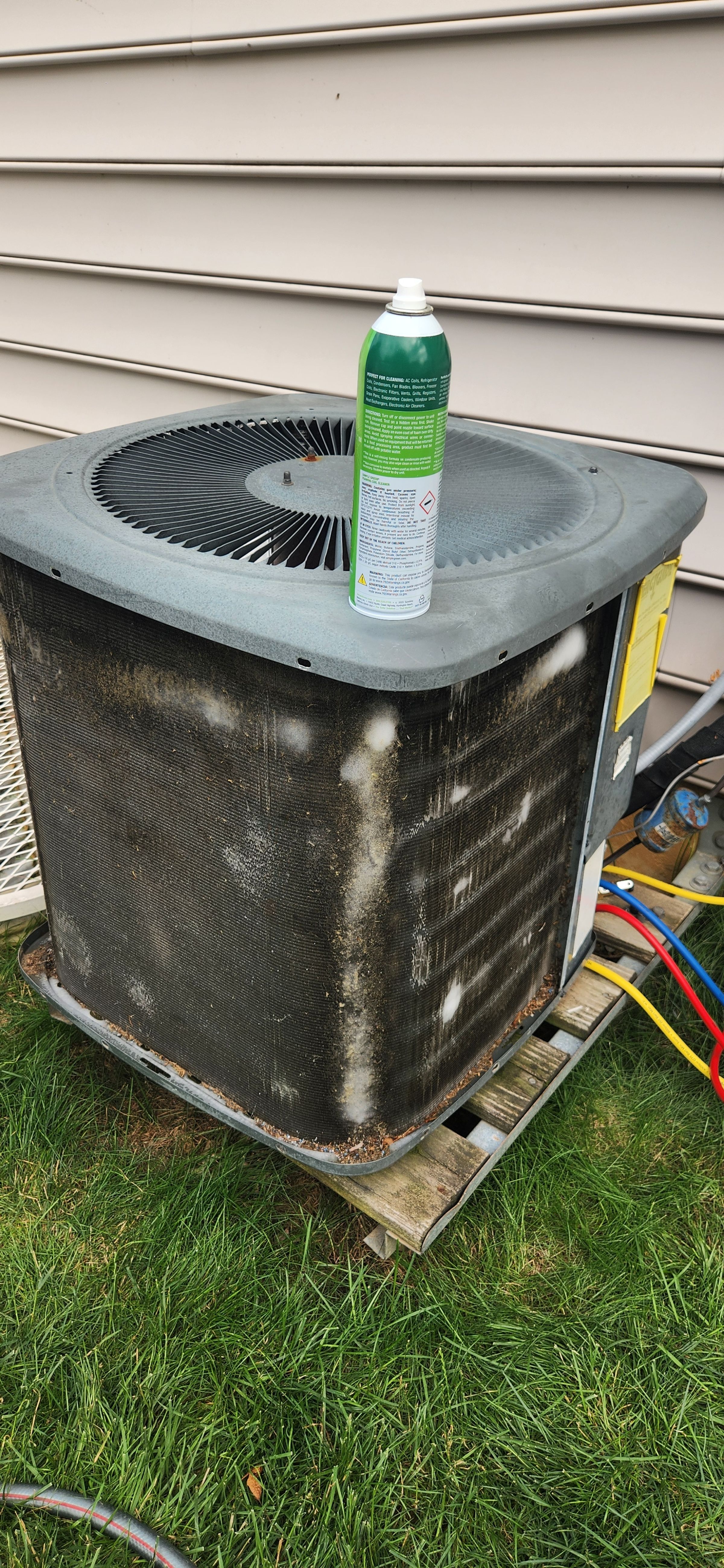 Preventative maintenance service on hvac