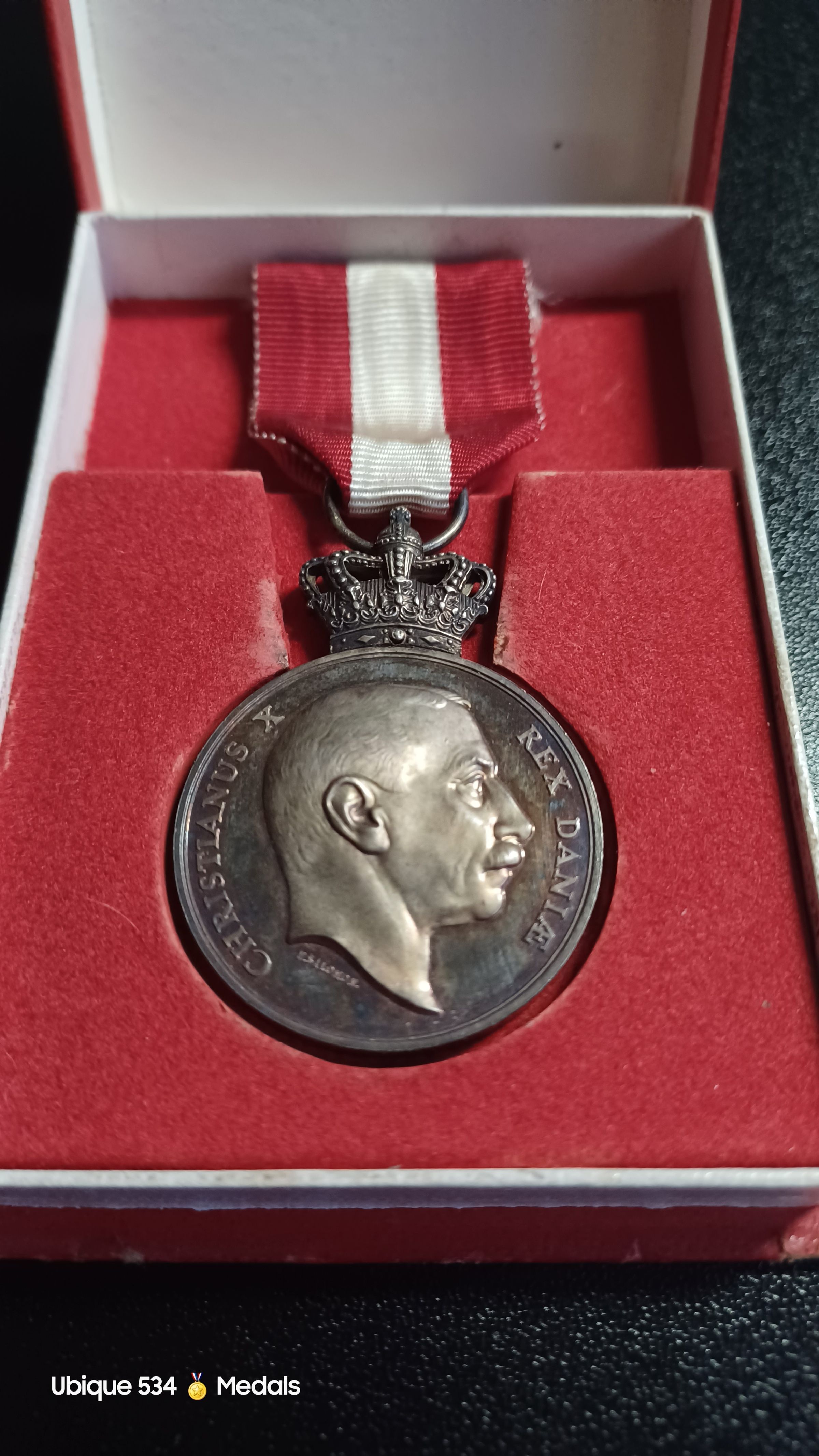 Ubique-medals's image