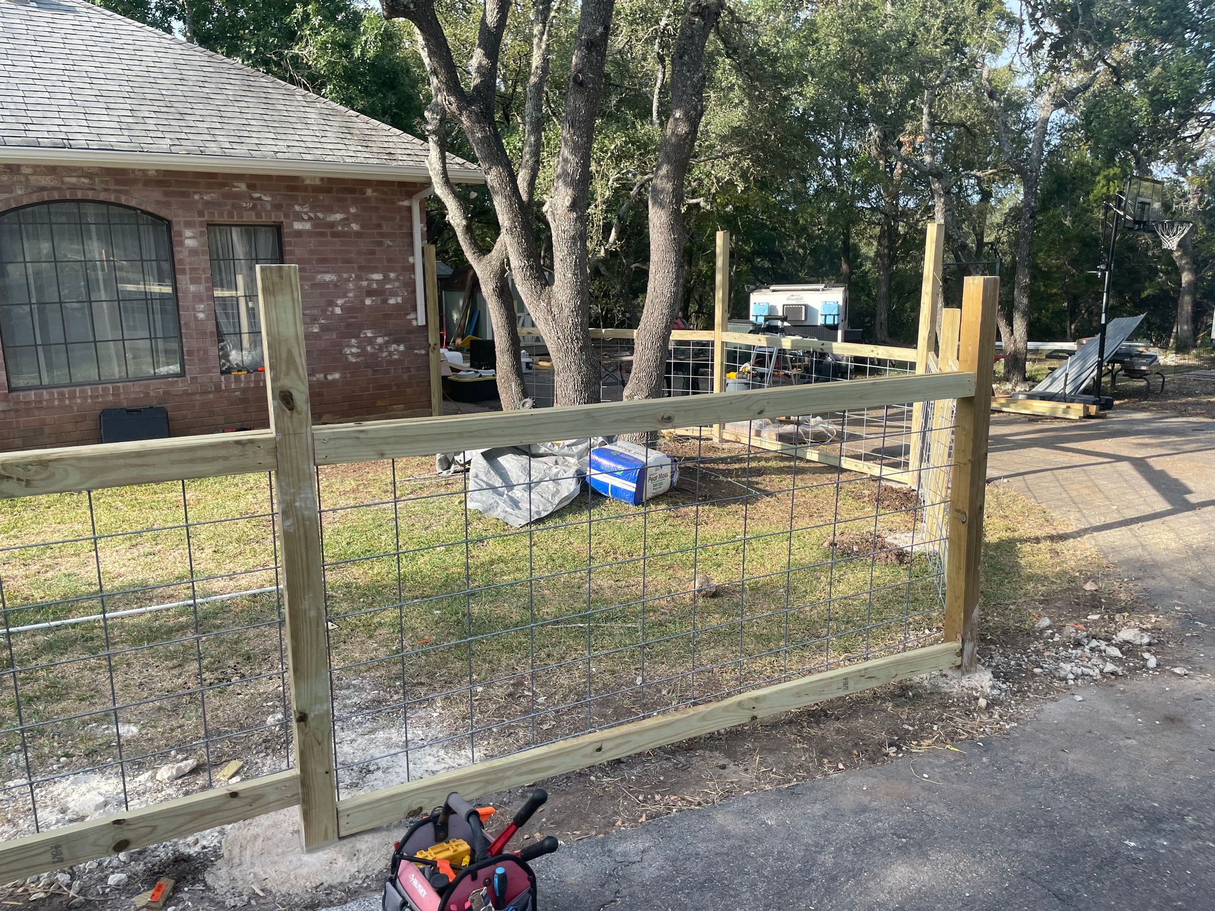 Central Texas Fencing's image