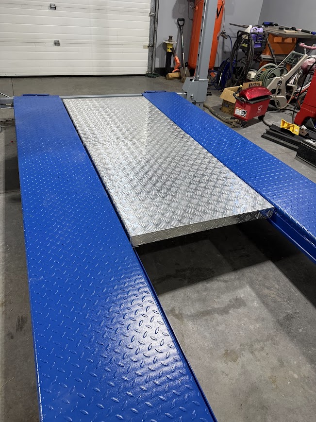 Unique lifts's image