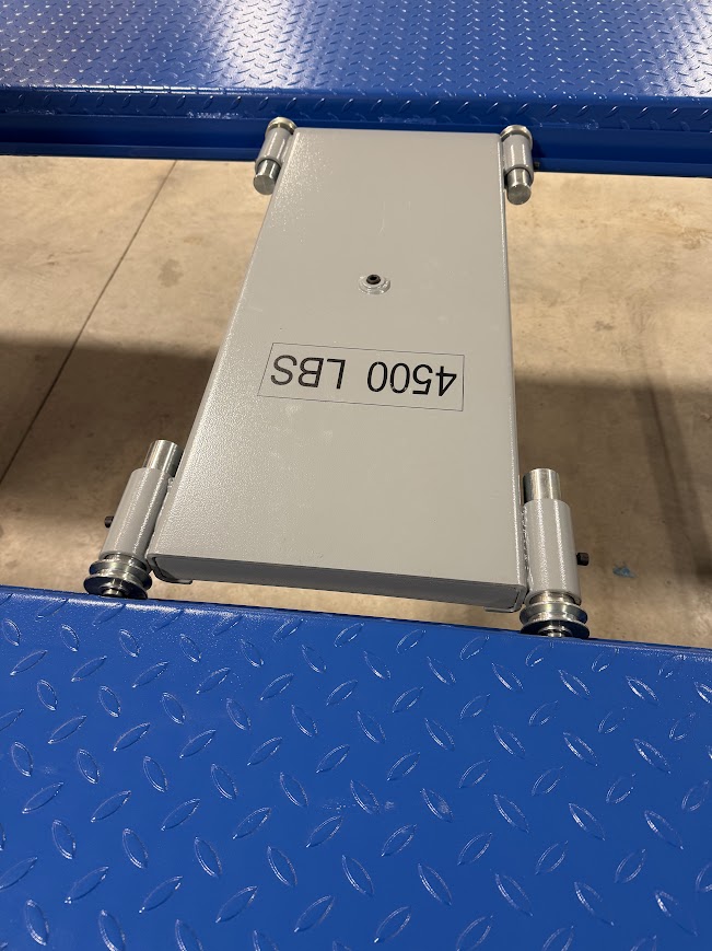 Unique lifts's image