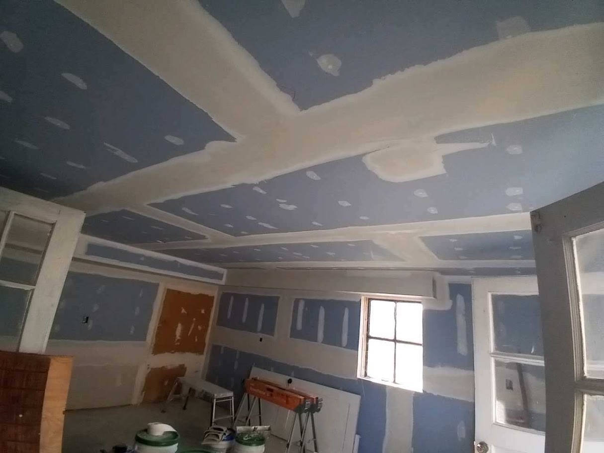 Basement Finish with Soffitting