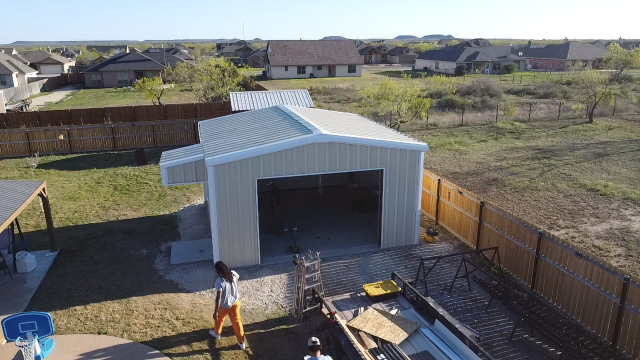 Blues Construction LLC's image