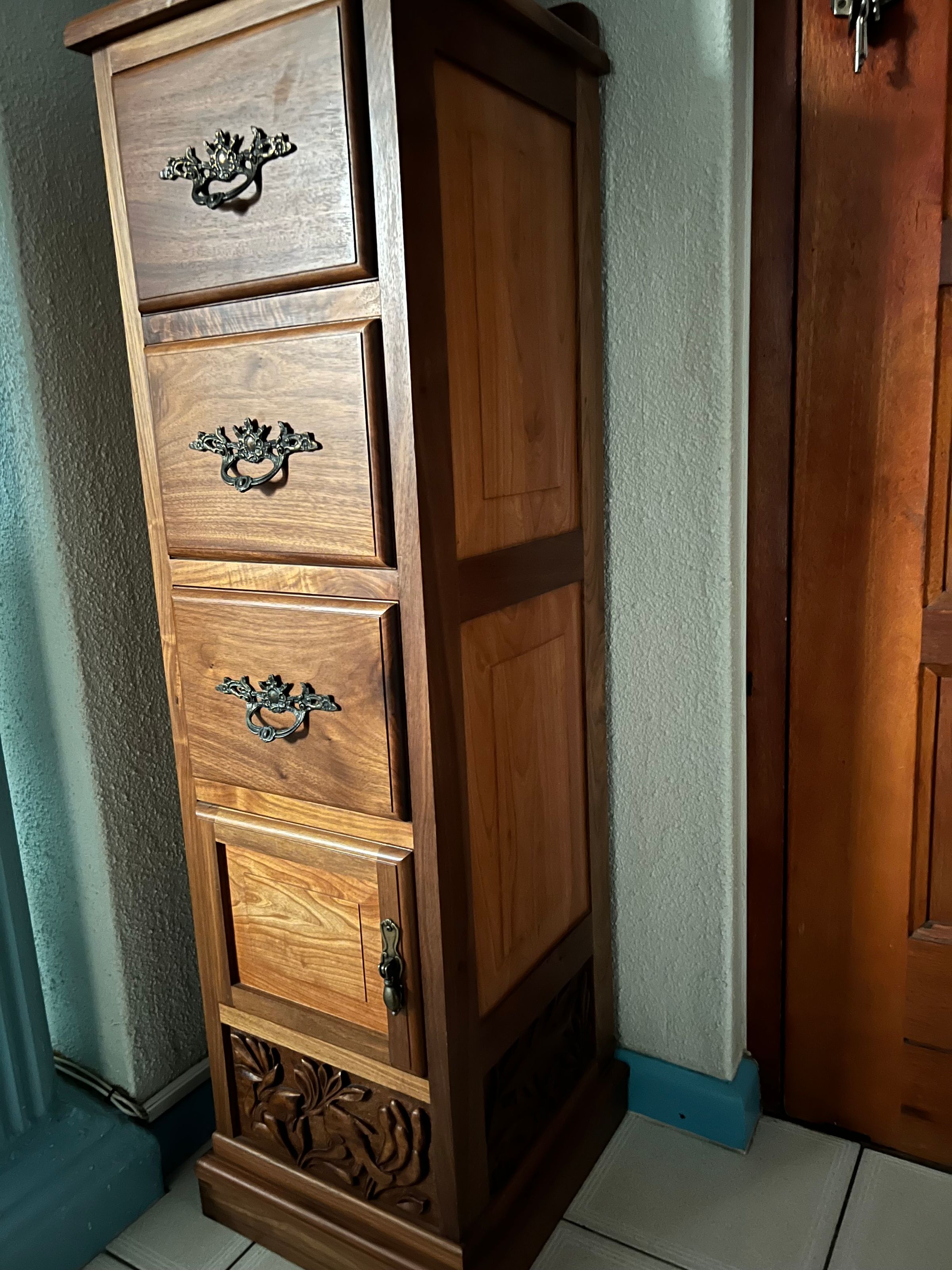 KaggelKakkiesza for wood items's image